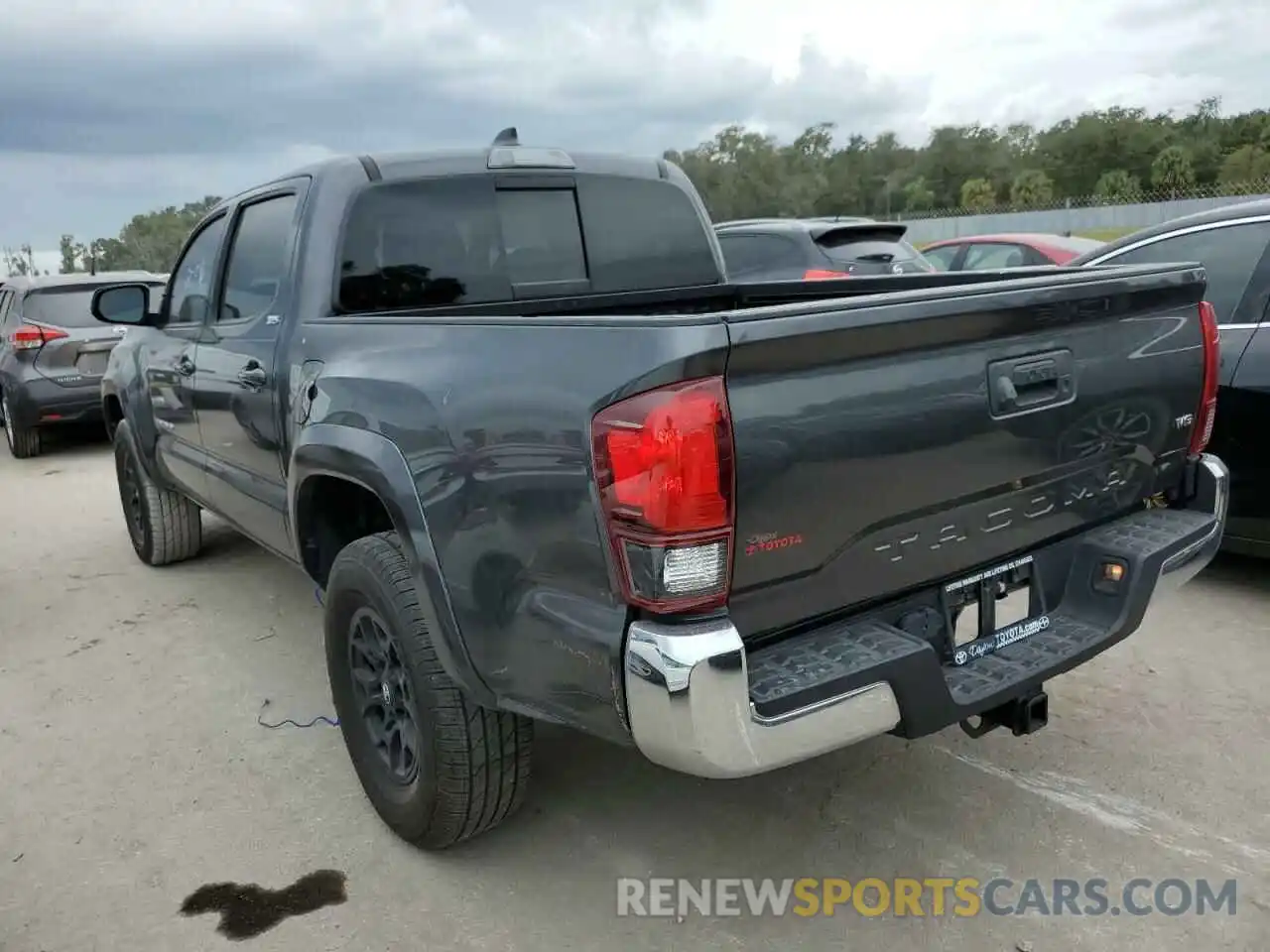 3 Photograph of a damaged car 3TMAZ5CN1LM115934 TOYOTA TACOMA 2020