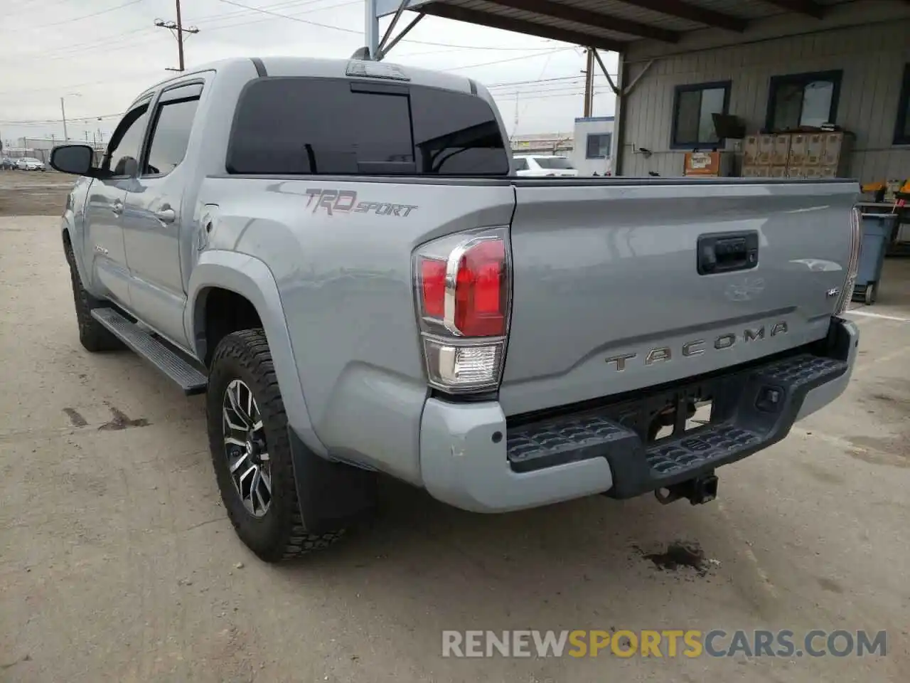 3 Photograph of a damaged car 3TMAZ5CN1LM116257 TOYOTA TACOMA 2020