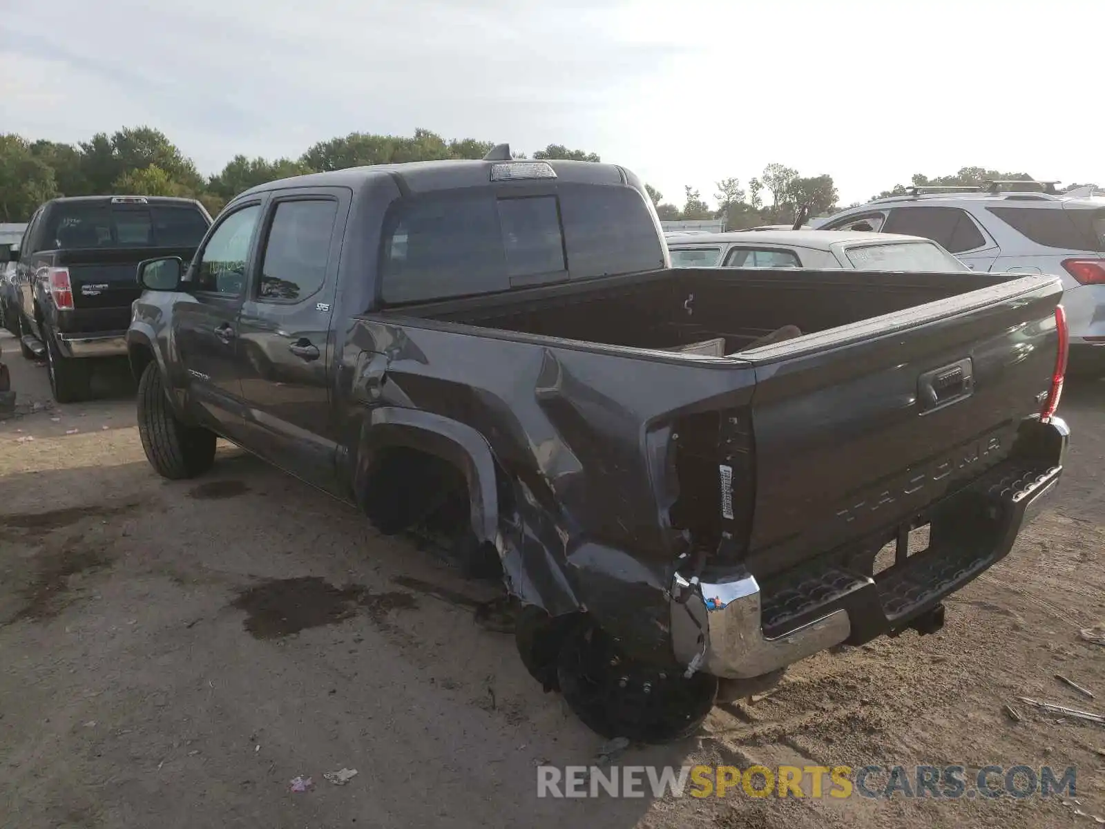 3 Photograph of a damaged car 3TMAZ5CN1LM119319 TOYOTA TACOMA 2020