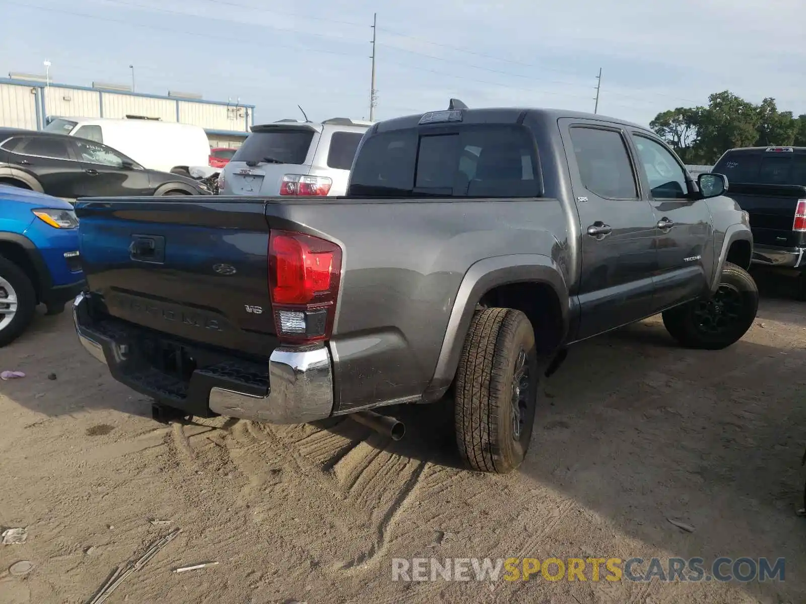 4 Photograph of a damaged car 3TMAZ5CN1LM119319 TOYOTA TACOMA 2020