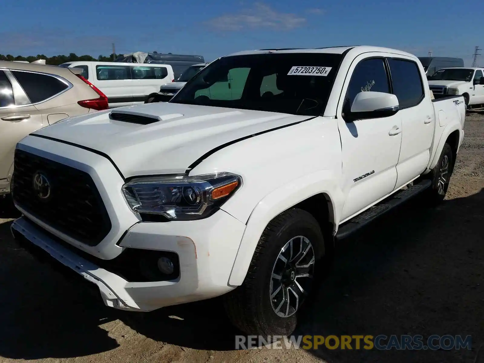 2 Photograph of a damaged car 3TMAZ5CN1LM122589 TOYOTA TACOMA 2020