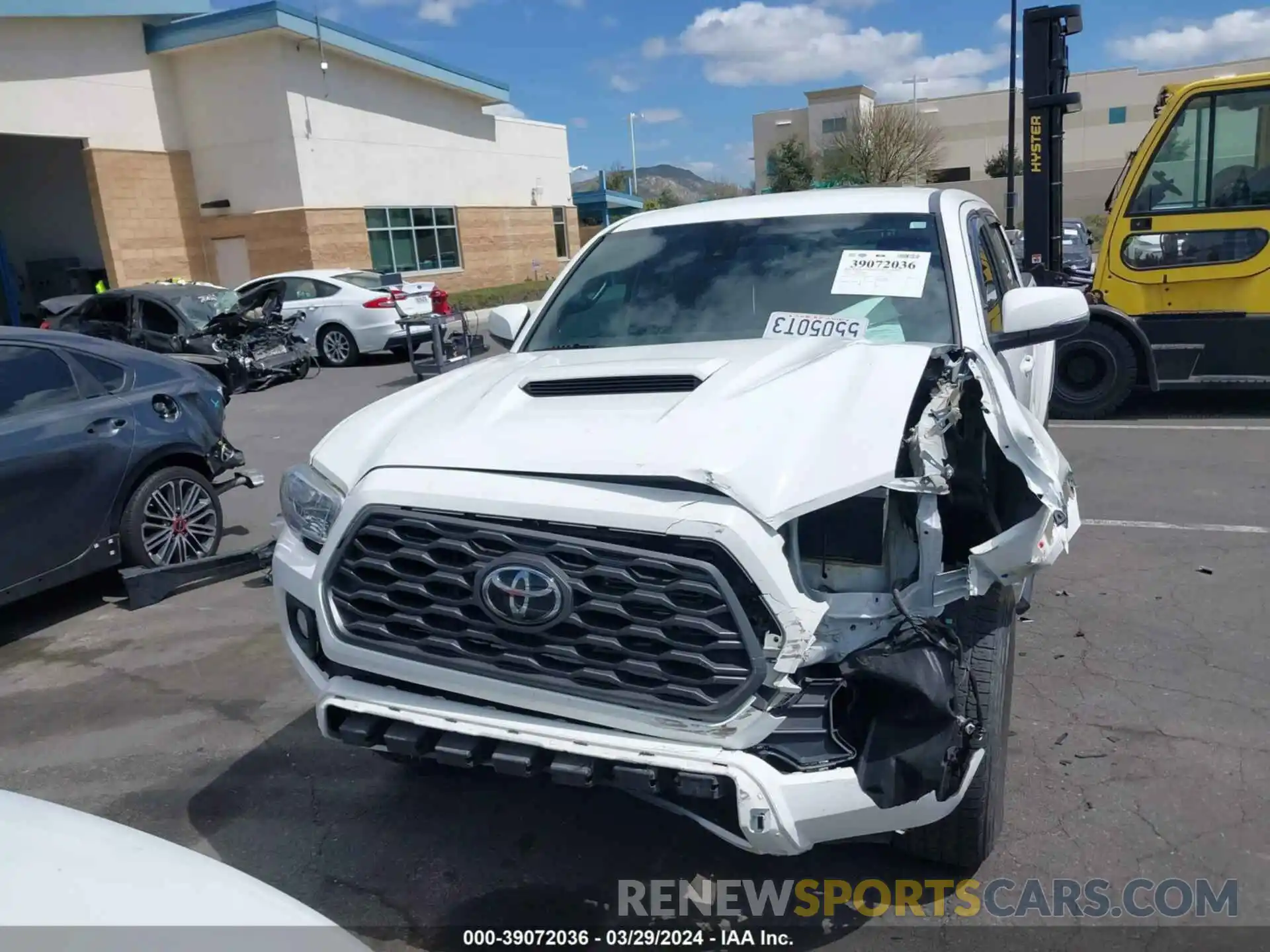 13 Photograph of a damaged car 3TMAZ5CN1LM126688 TOYOTA TACOMA 2020