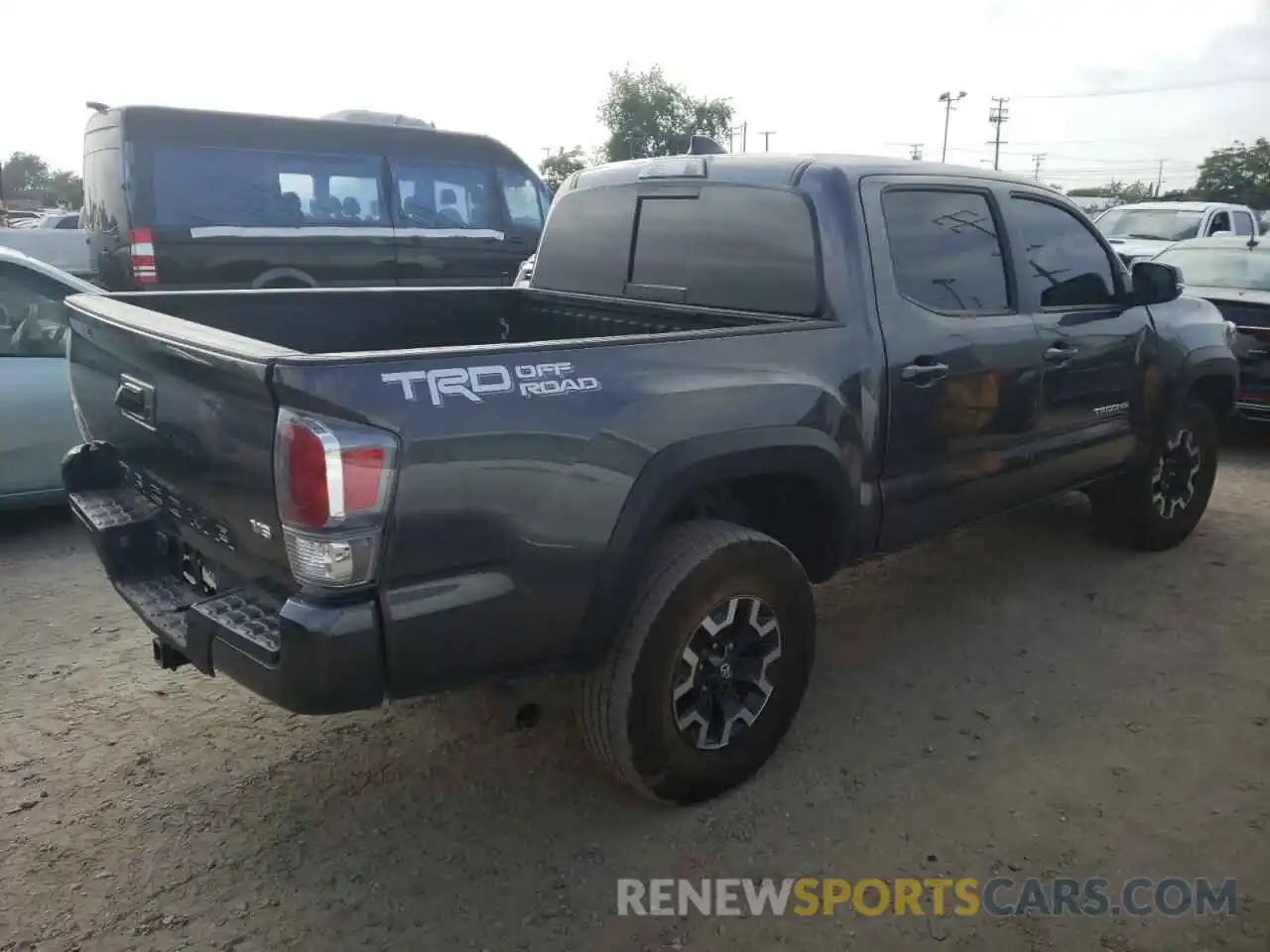 4 Photograph of a damaged car 3TMAZ5CN1LM126805 TOYOTA TACOMA 2020