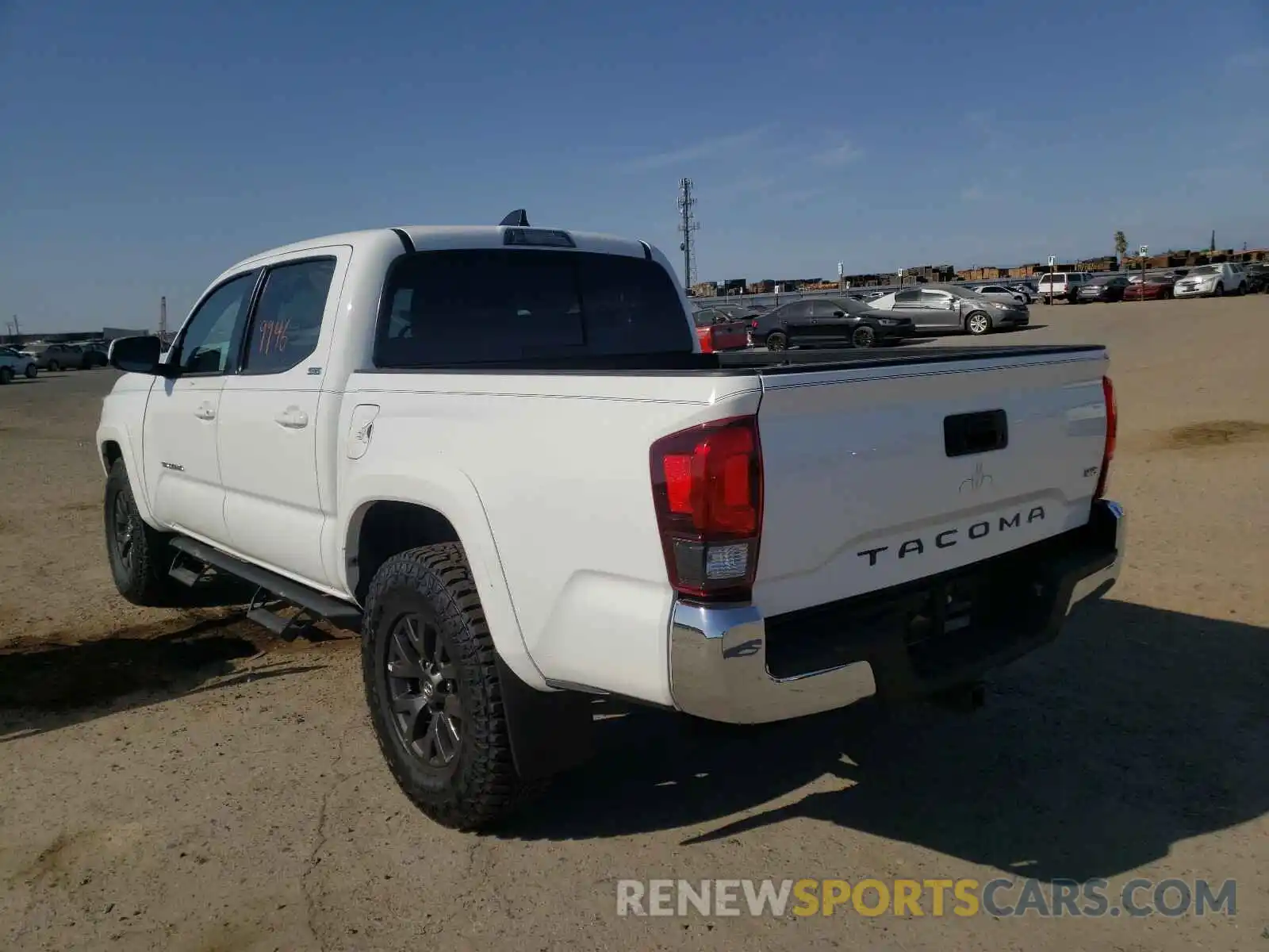 3 Photograph of a damaged car 3TMAZ5CN1LM126853 TOYOTA TACOMA 2020