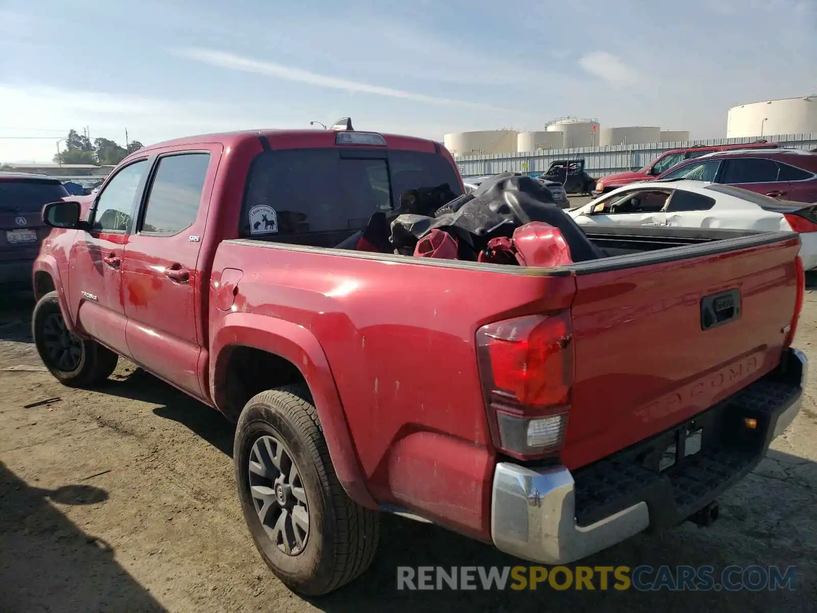 3 Photograph of a damaged car 3TMAZ5CN1LM127596 TOYOTA TACOMA 2020