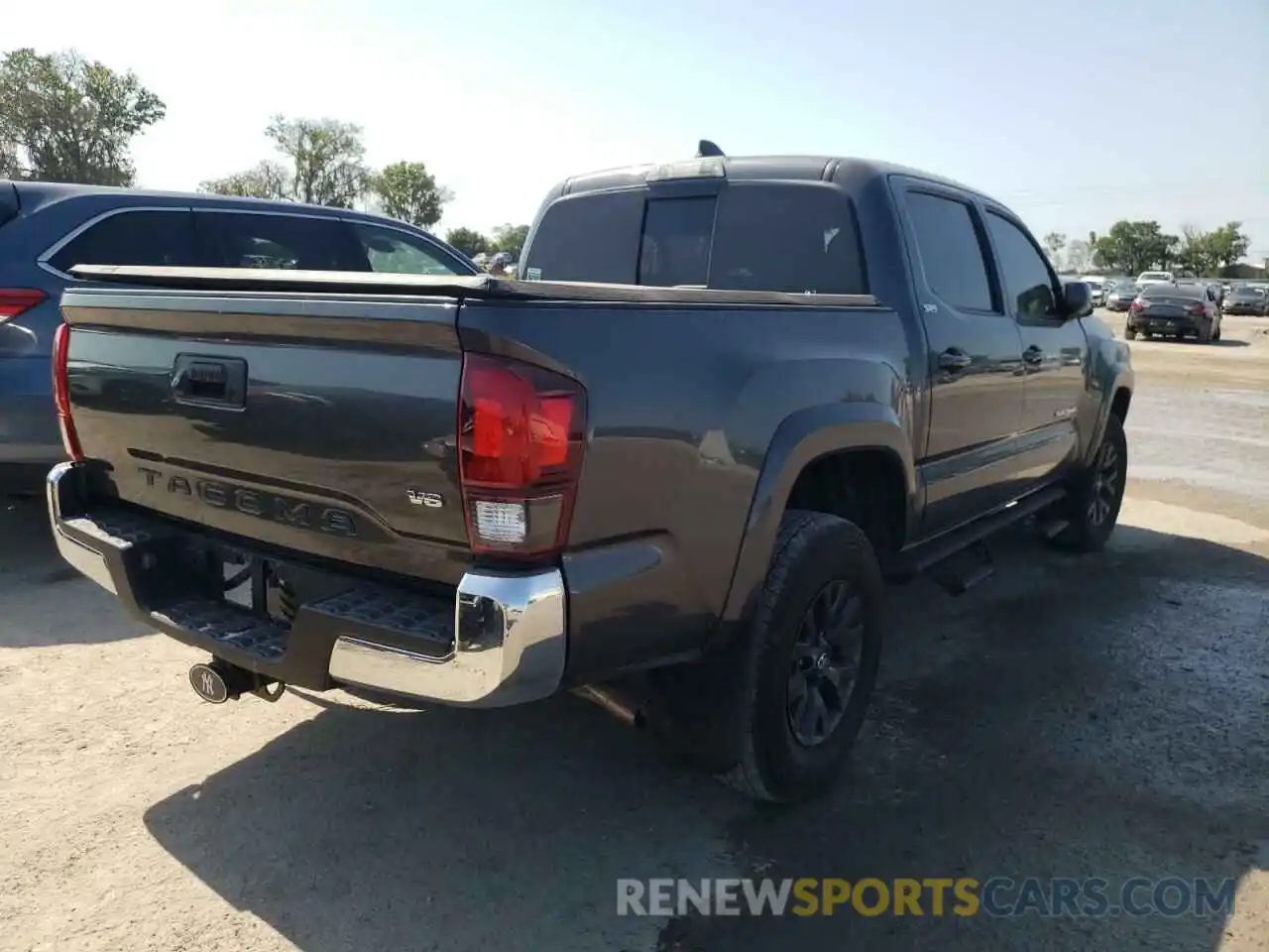 4 Фотография поврежденного автомобиля 3TMAZ5CN1LM128425 TOYOTA TACOMA 2020