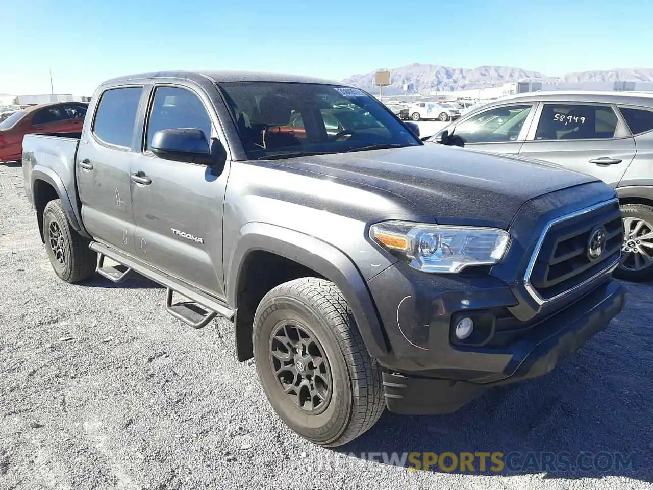 1 Photograph of a damaged car 3TMAZ5CN1LM133365 TOYOTA TACOMA 2020