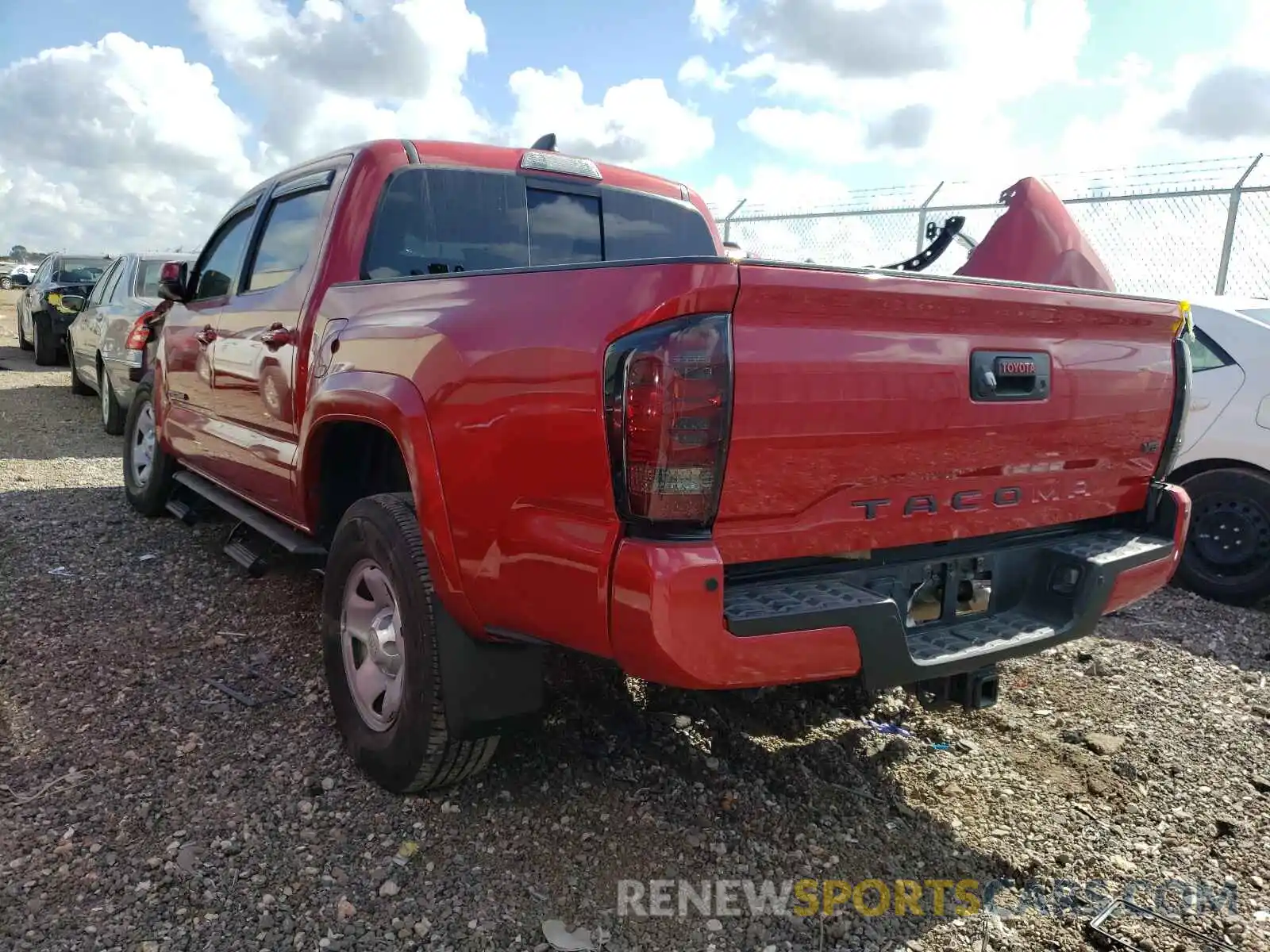 3 Photograph of a damaged car 3TMAZ5CN1LM133625 TOYOTA TACOMA 2020