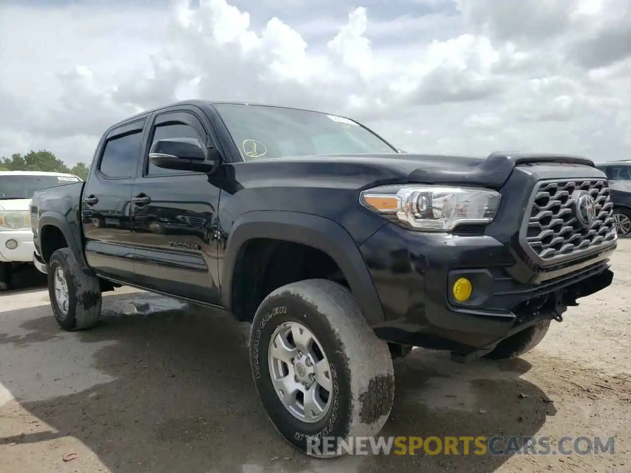 1 Photograph of a damaged car 3TMAZ5CN1LM134614 TOYOTA TACOMA 2020