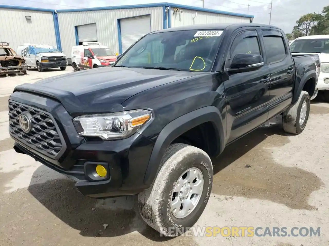 2 Photograph of a damaged car 3TMAZ5CN1LM134614 TOYOTA TACOMA 2020