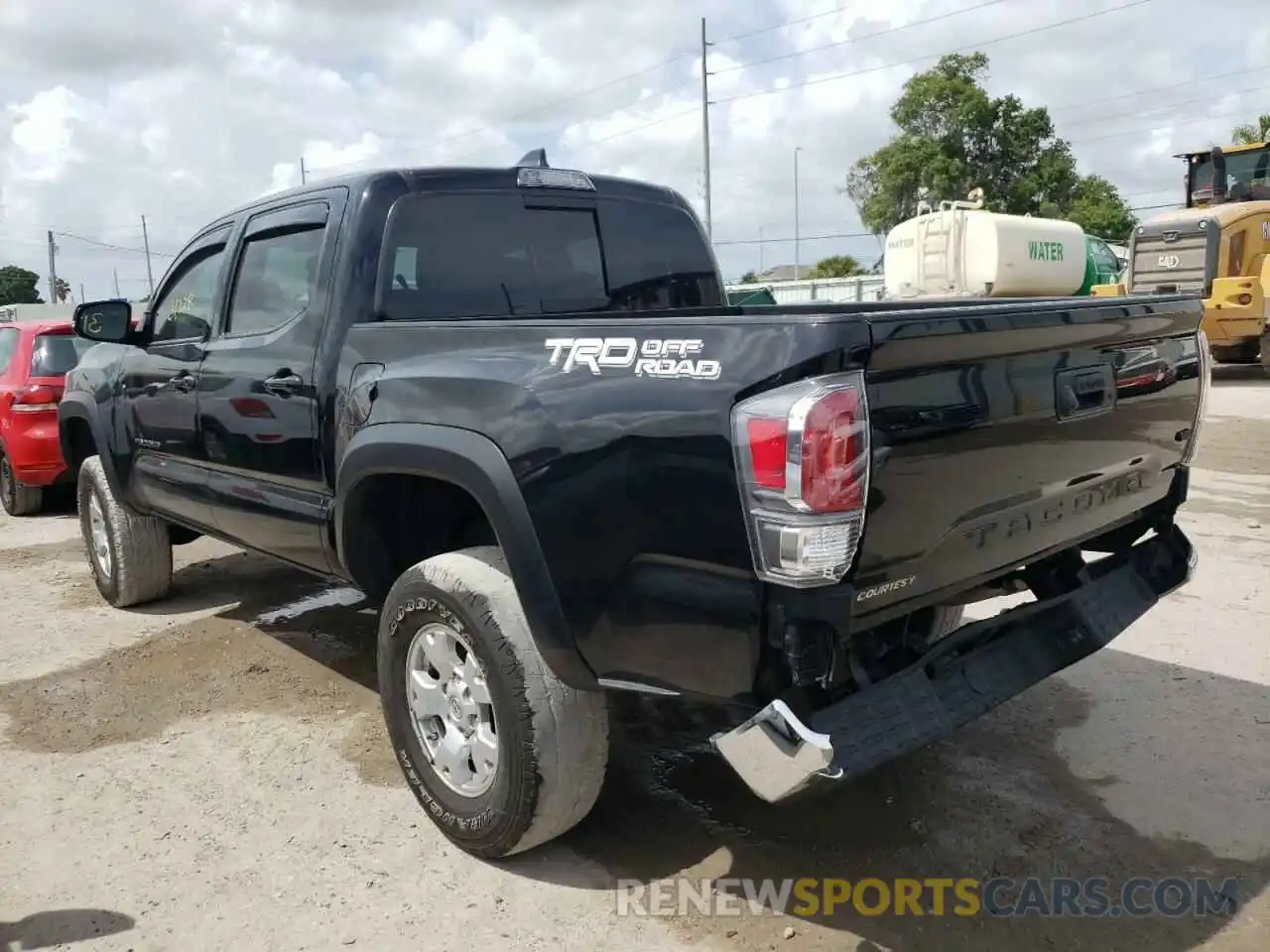 3 Photograph of a damaged car 3TMAZ5CN1LM134614 TOYOTA TACOMA 2020