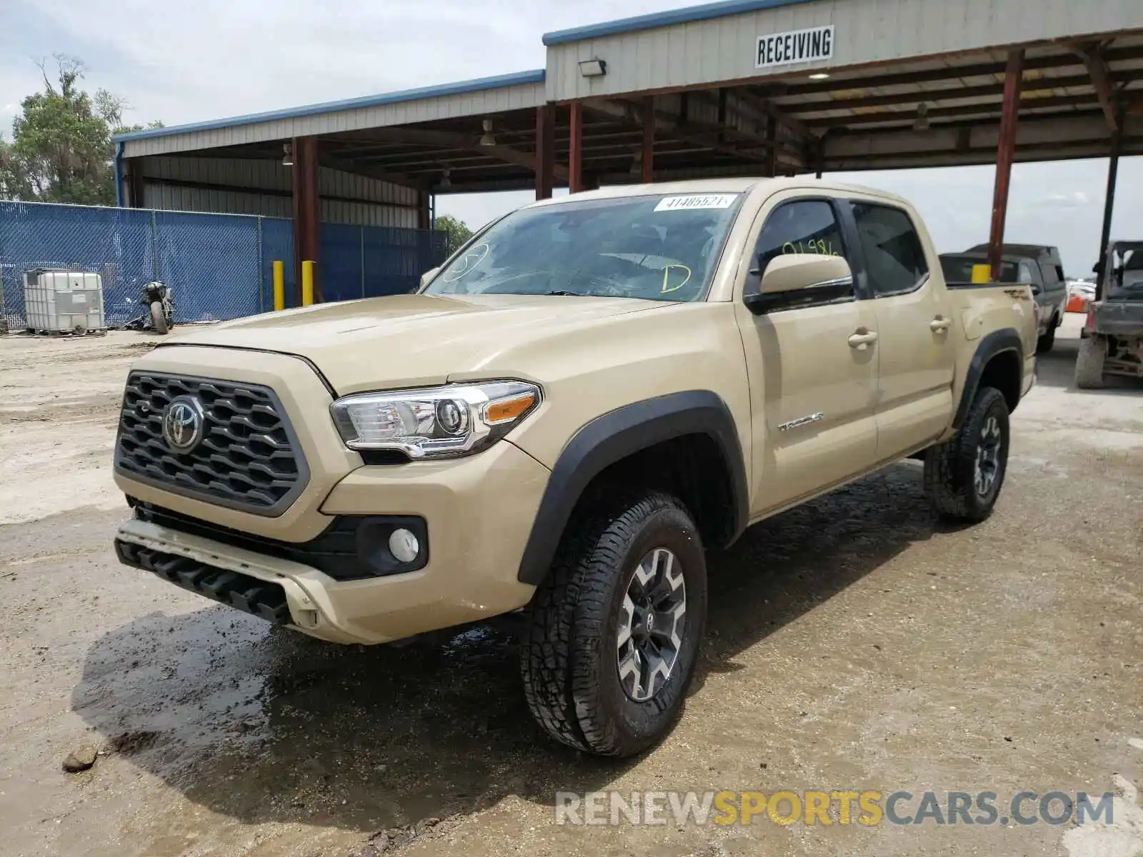 2 Photograph of a damaged car 3TMAZ5CN2LM116512 TOYOTA TACOMA 2020