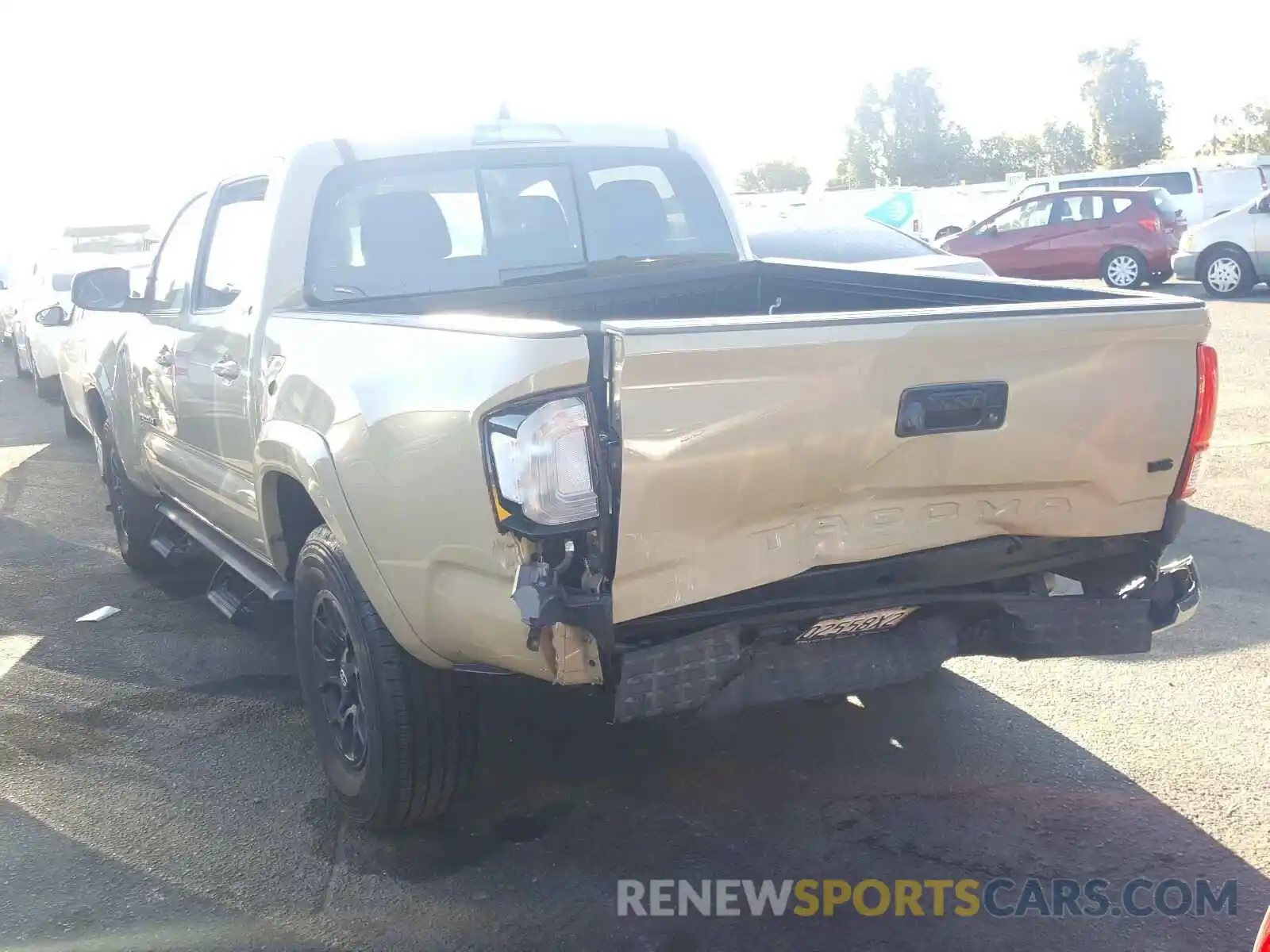 3 Photograph of a damaged car 3TMAZ5CN2LM118230 TOYOTA TACOMA 2020