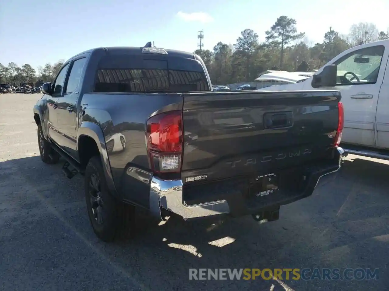 3 Photograph of a damaged car 3TMAZ5CN2LM119328 TOYOTA TACOMA 2020