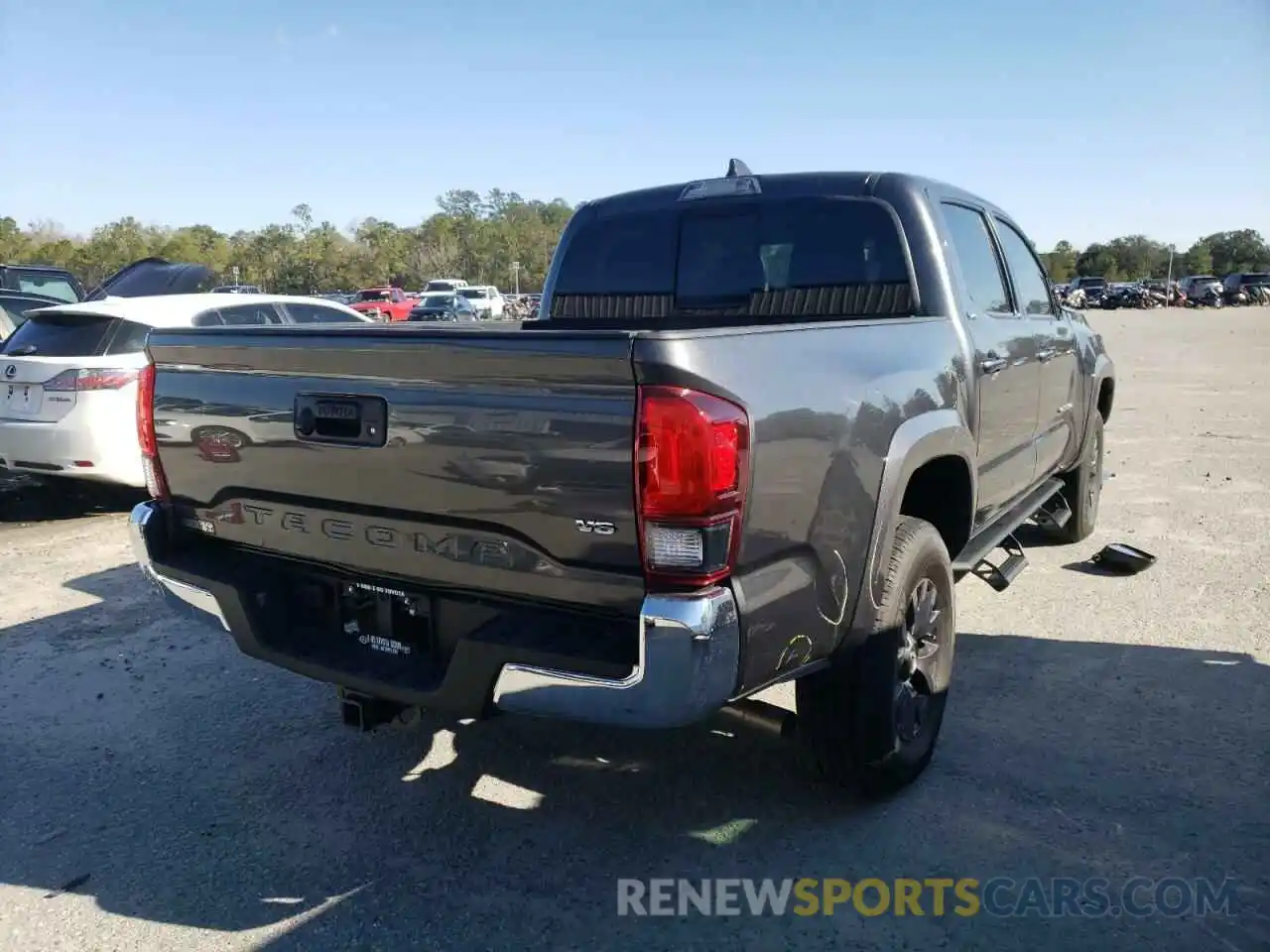 4 Photograph of a damaged car 3TMAZ5CN2LM119328 TOYOTA TACOMA 2020