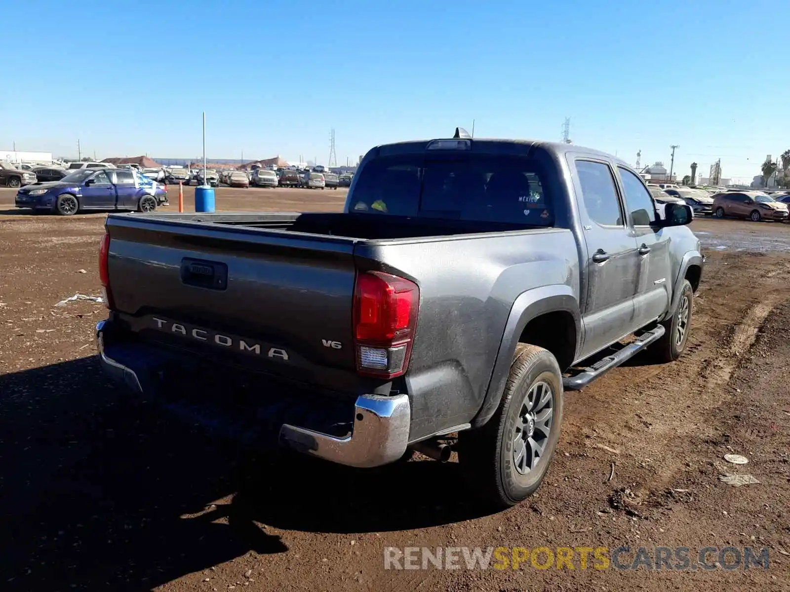 4 Photograph of a damaged car 3TMAZ5CN2LM124447 TOYOTA TACOMA 2020