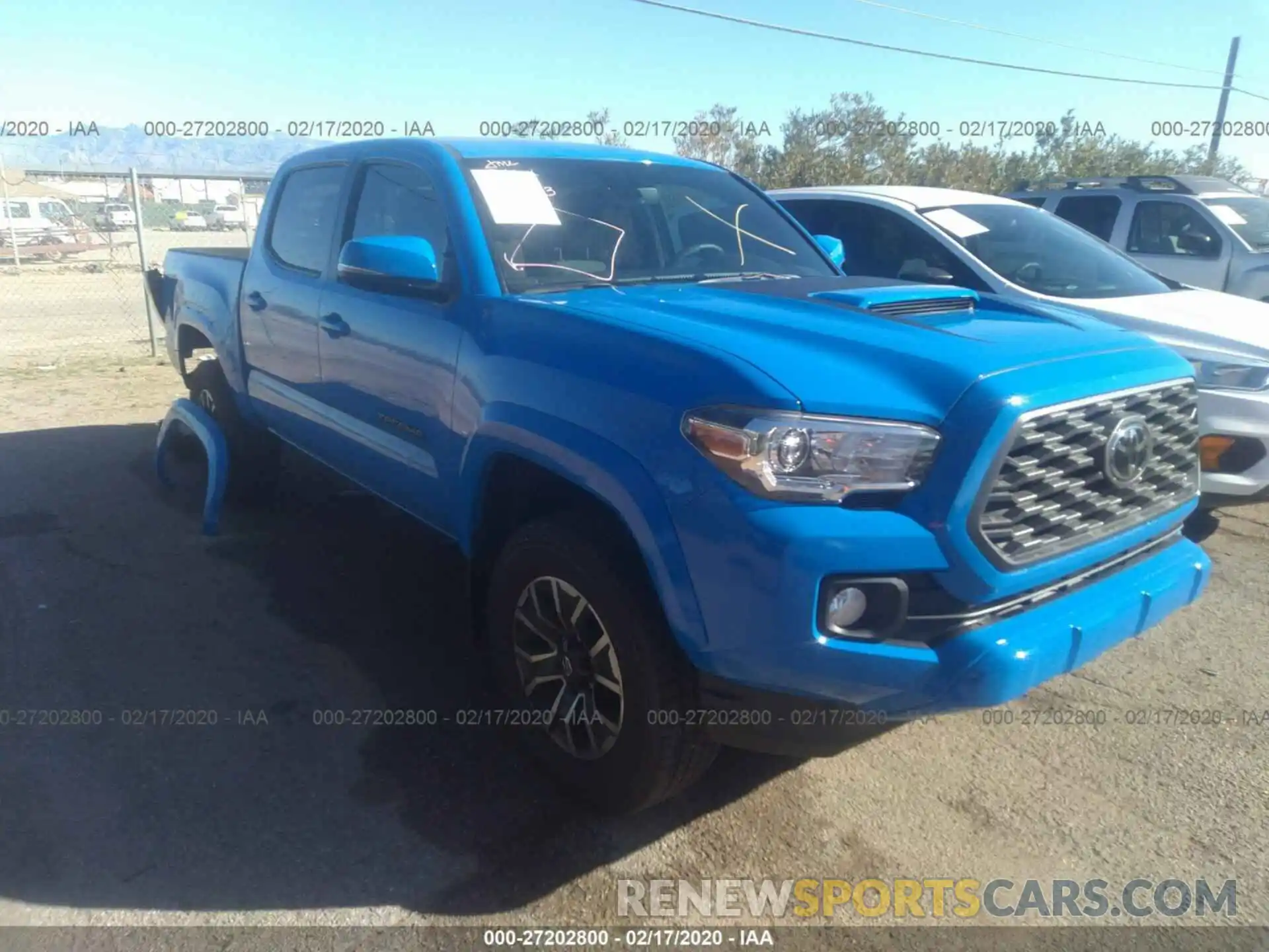 1 Photograph of a damaged car 3TMAZ5CN2LM125128 TOYOTA TACOMA 2020