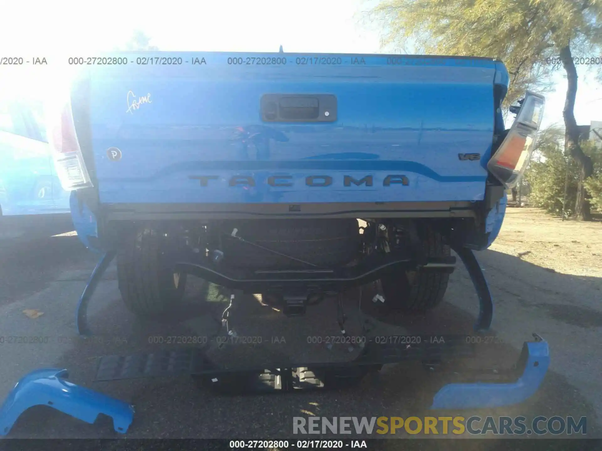 6 Photograph of a damaged car 3TMAZ5CN2LM125128 TOYOTA TACOMA 2020