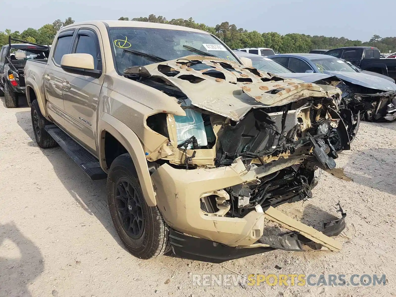 1 Photograph of a damaged car 3TMAZ5CN2LM126330 TOYOTA TACOMA 2020