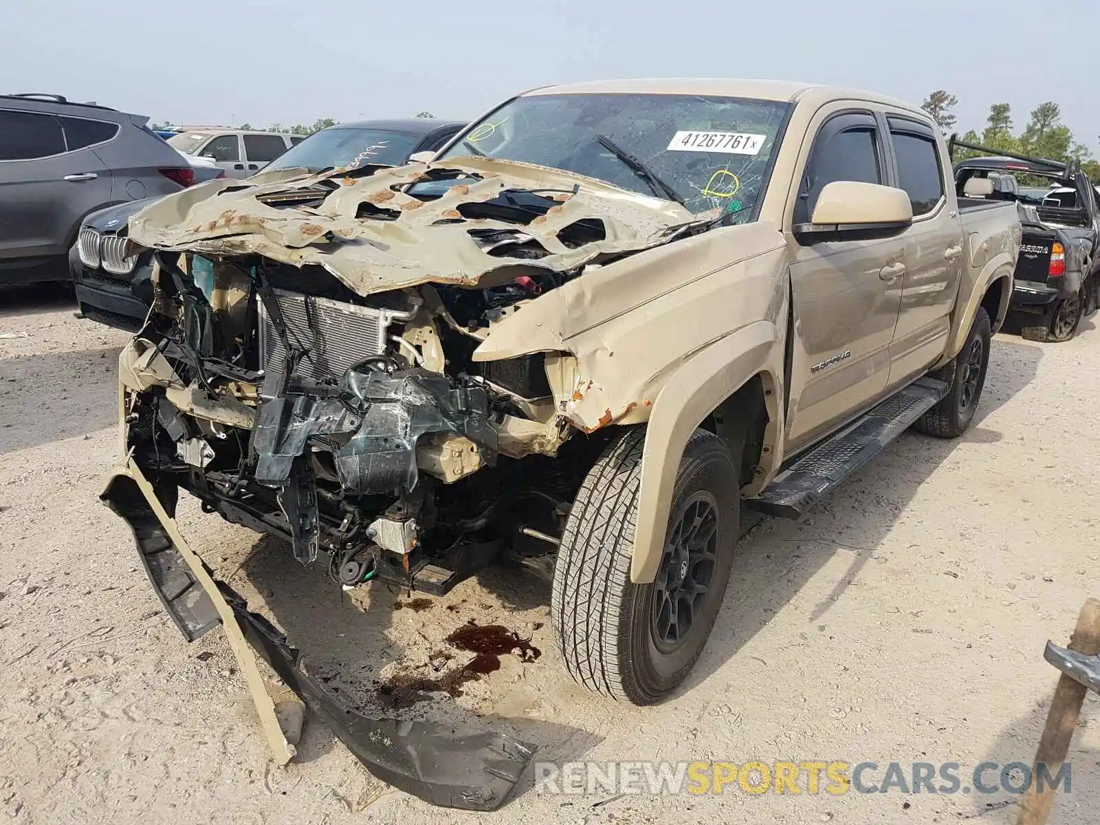 2 Photograph of a damaged car 3TMAZ5CN2LM126330 TOYOTA TACOMA 2020