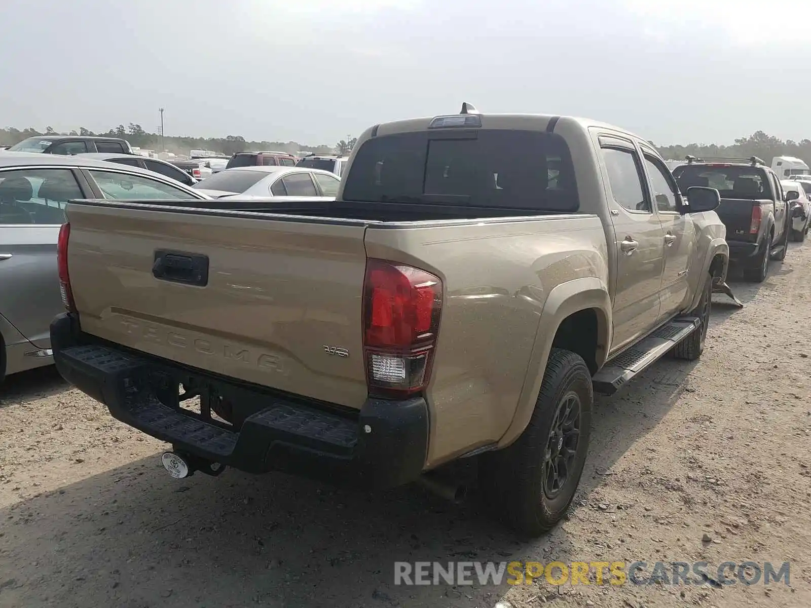 4 Photograph of a damaged car 3TMAZ5CN2LM126330 TOYOTA TACOMA 2020