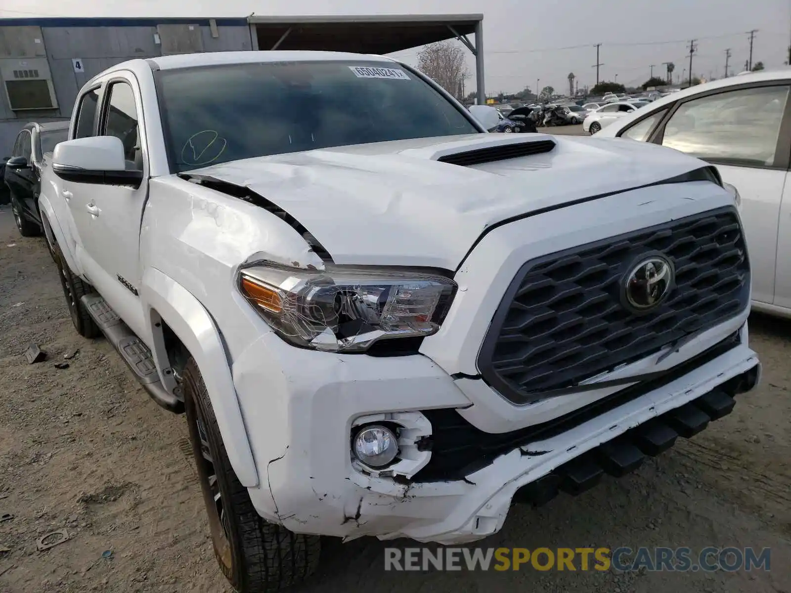 1 Photograph of a damaged car 3TMAZ5CN2LM131480 TOYOTA TACOMA 2020