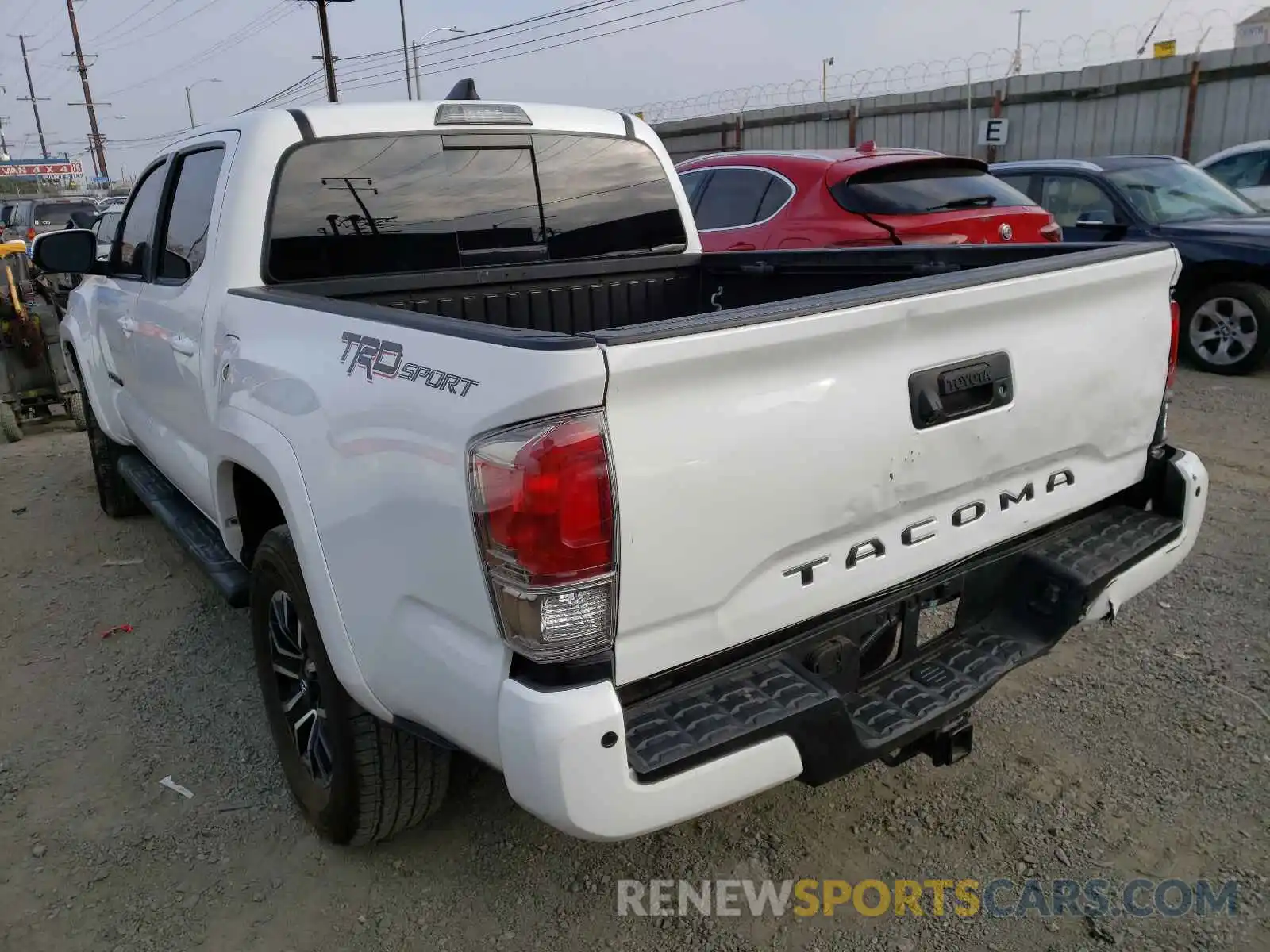 3 Photograph of a damaged car 3TMAZ5CN2LM131480 TOYOTA TACOMA 2020