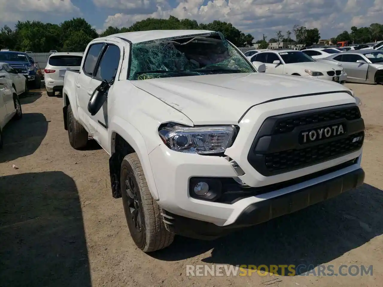 1 Photograph of a damaged car 3TMAZ5CN2LM134444 TOYOTA TACOMA 2020