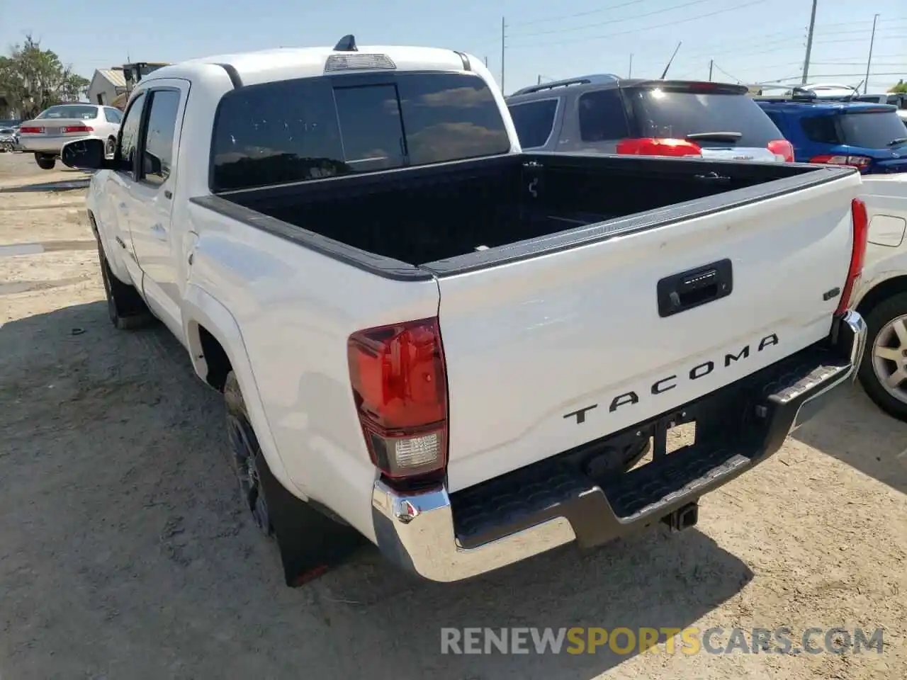 3 Photograph of a damaged car 3TMAZ5CN2LM134444 TOYOTA TACOMA 2020