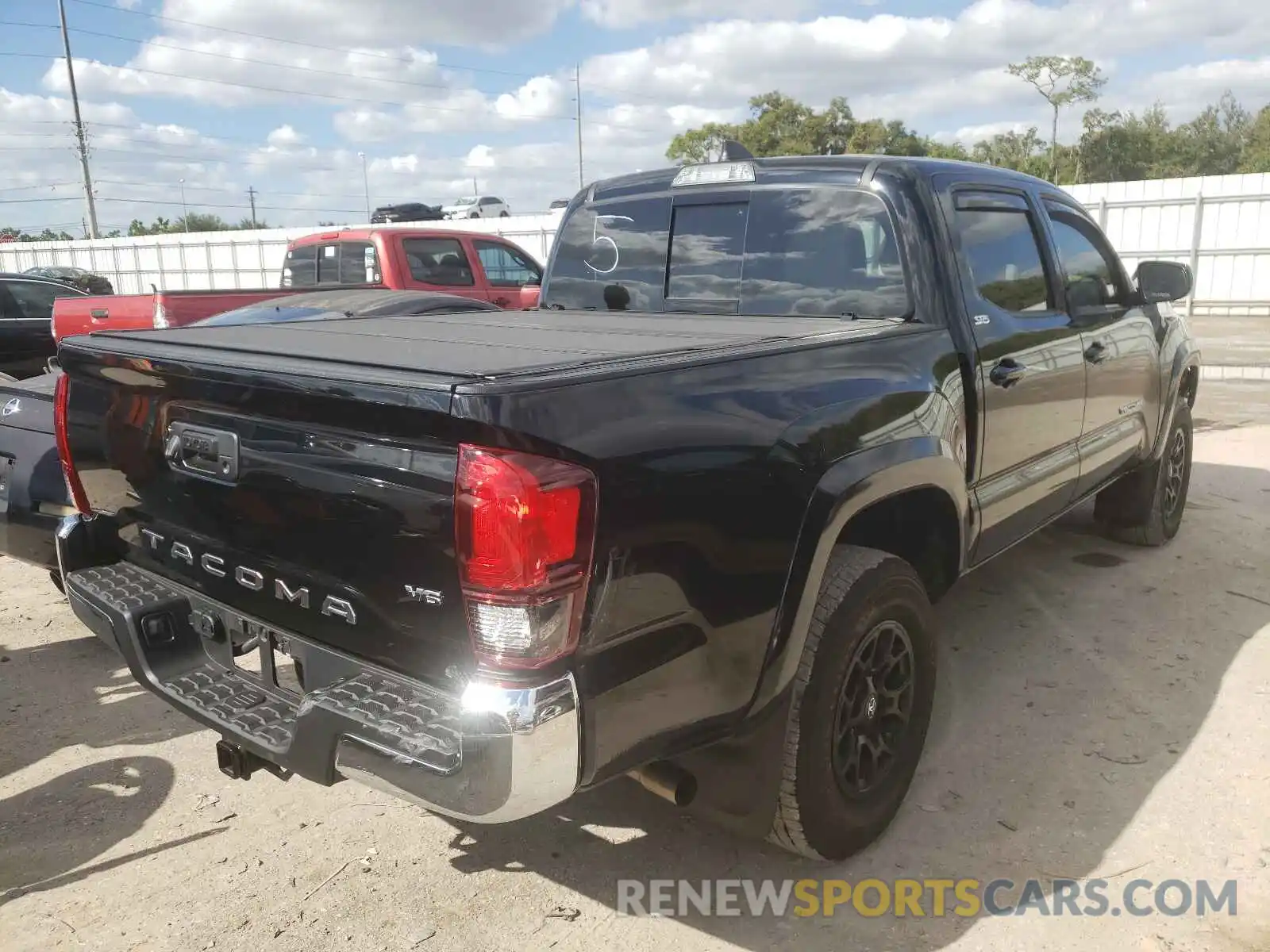 4 Photograph of a damaged car 3TMAZ5CN2LM136260 TOYOTA TACOMA 2020