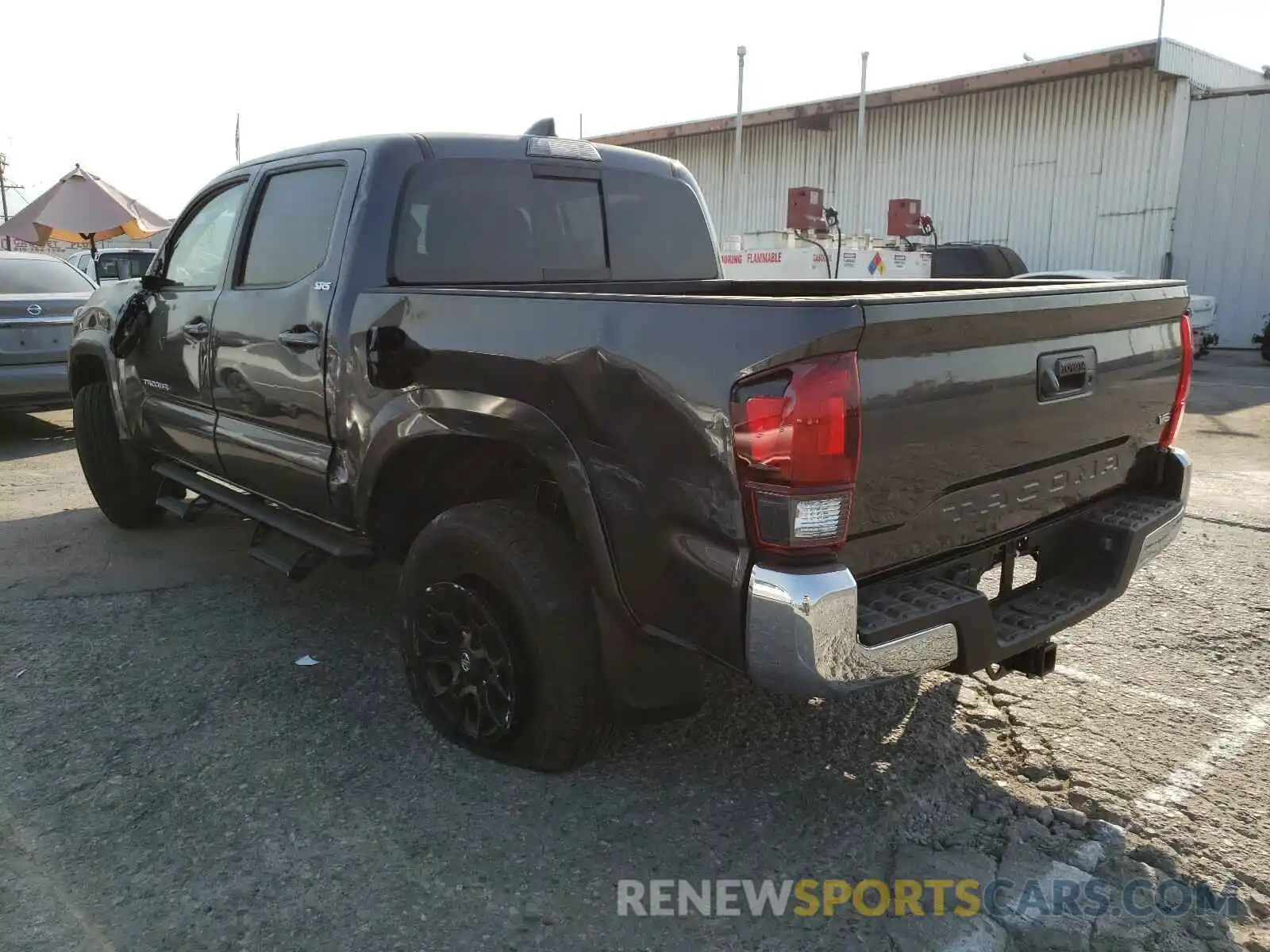 3 Photograph of a damaged car 3TMAZ5CN2LM138848 TOYOTA TACOMA 2020