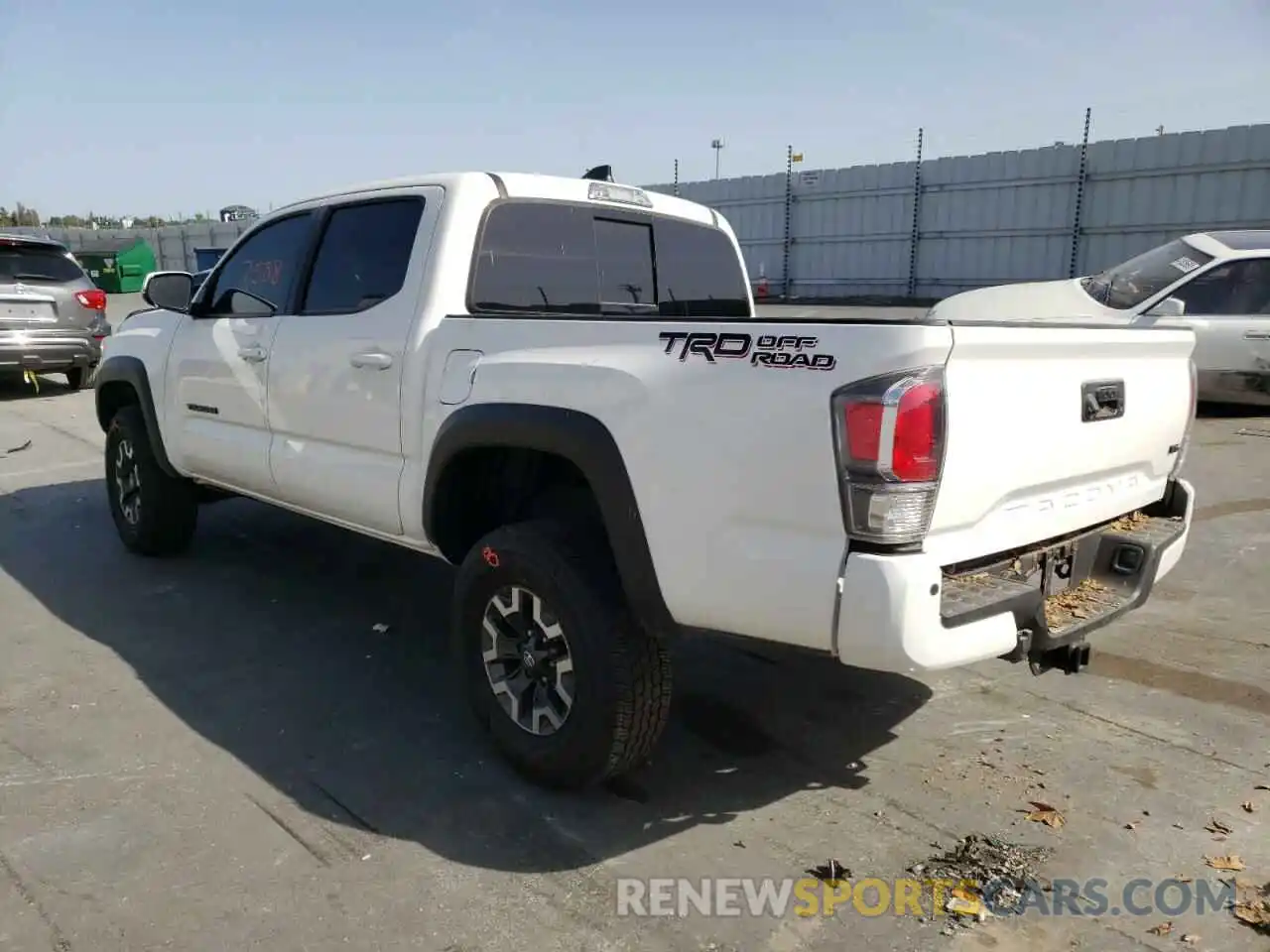 3 Photograph of a damaged car 3TMAZ5CN2LM139482 TOYOTA TACOMA 2020