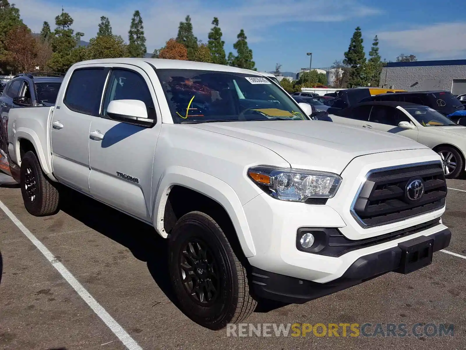 1 Photograph of a damaged car 3TMAZ5CN3LM121072 TOYOTA TACOMA 2020