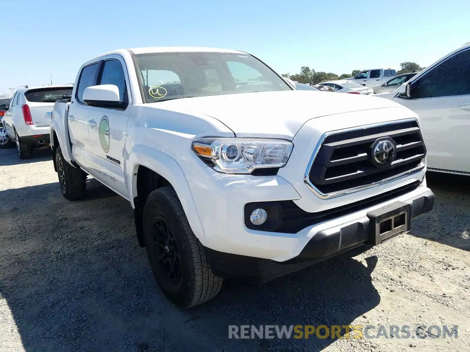 1 Photograph of a damaged car 3TMAZ5CN3LM124554 TOYOTA TACOMA 2020