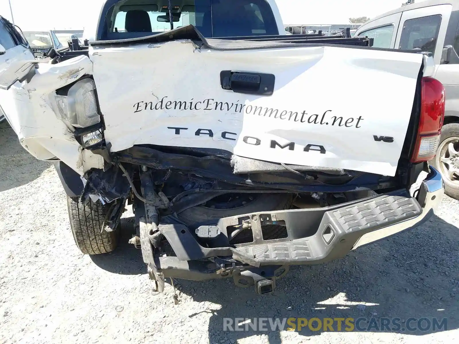 9 Photograph of a damaged car 3TMAZ5CN3LM124554 TOYOTA TACOMA 2020