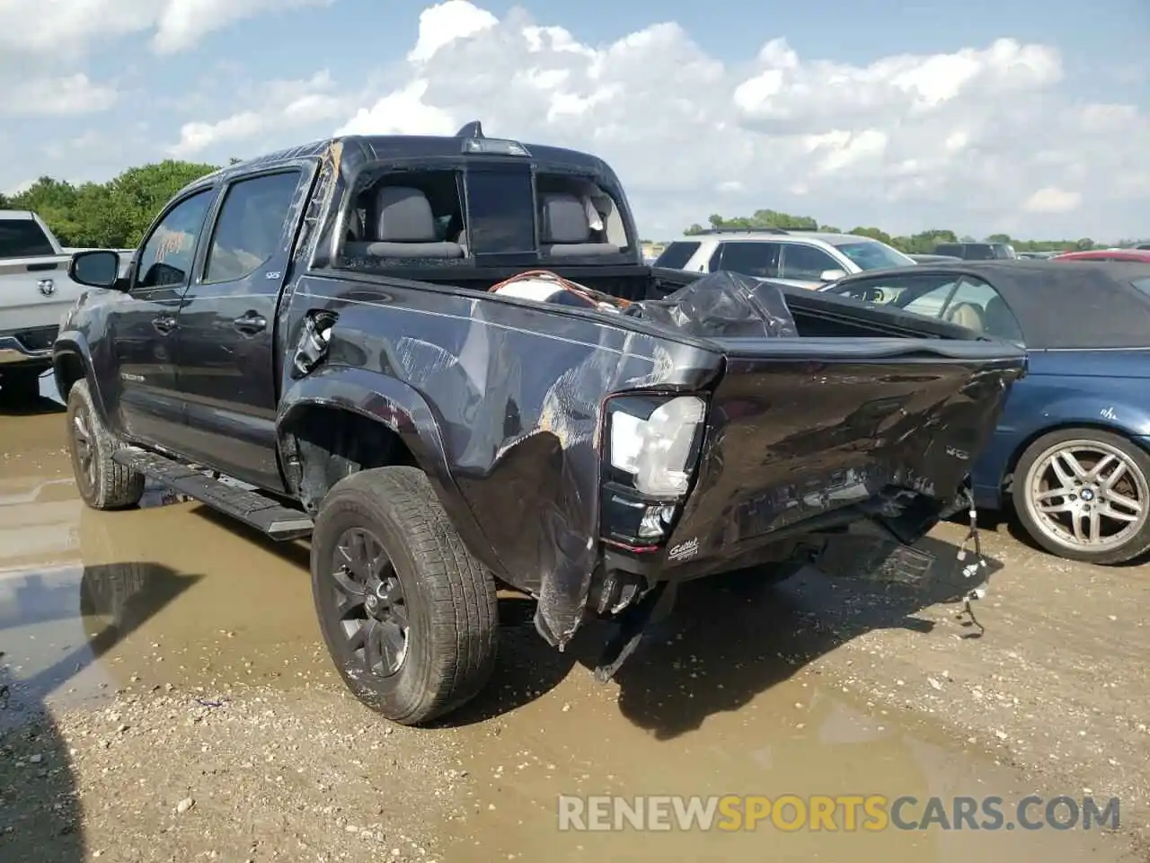 3 Photograph of a damaged car 3TMAZ5CN3LM129124 TOYOTA TACOMA 2020