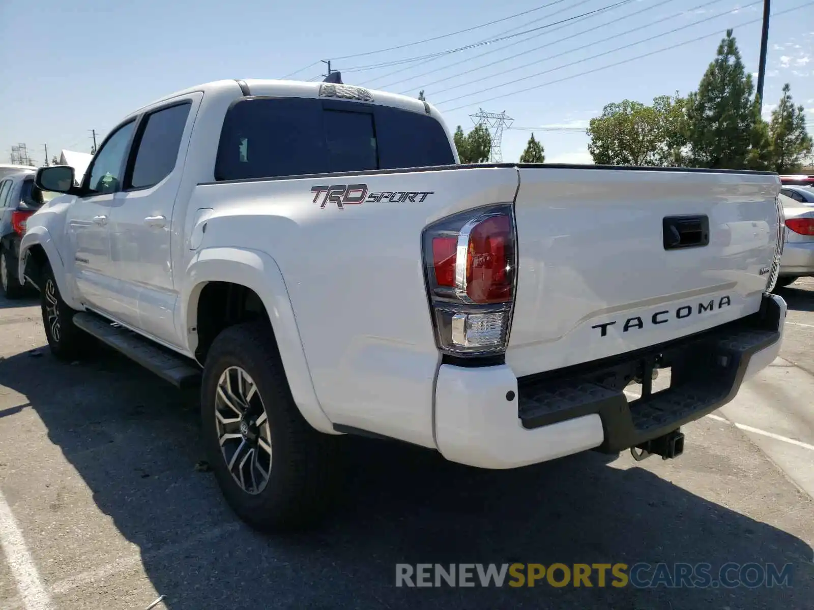 3 Photograph of a damaged car 3TMAZ5CN3LM132203 TOYOTA TACOMA 2020