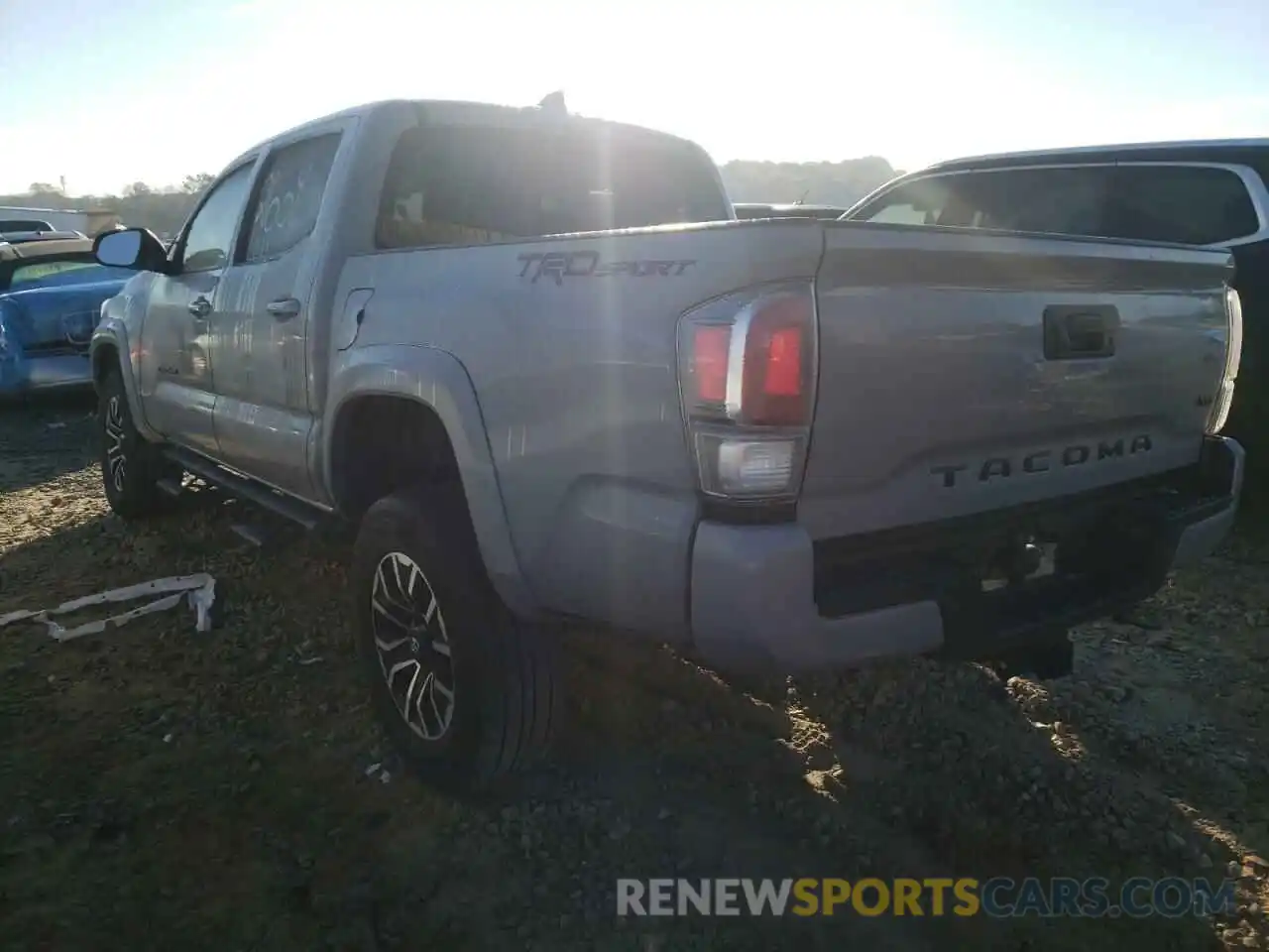 3 Photograph of a damaged car 3TMAZ5CN3LM133903 TOYOTA TACOMA 2020