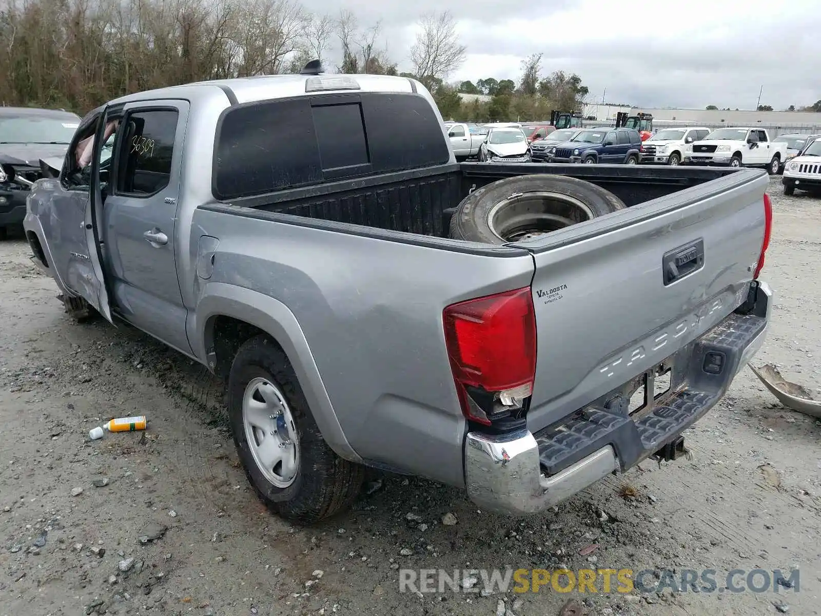 3 Photograph of a damaged car 3TMAZ5CN4LM117838 TOYOTA TACOMA 2020