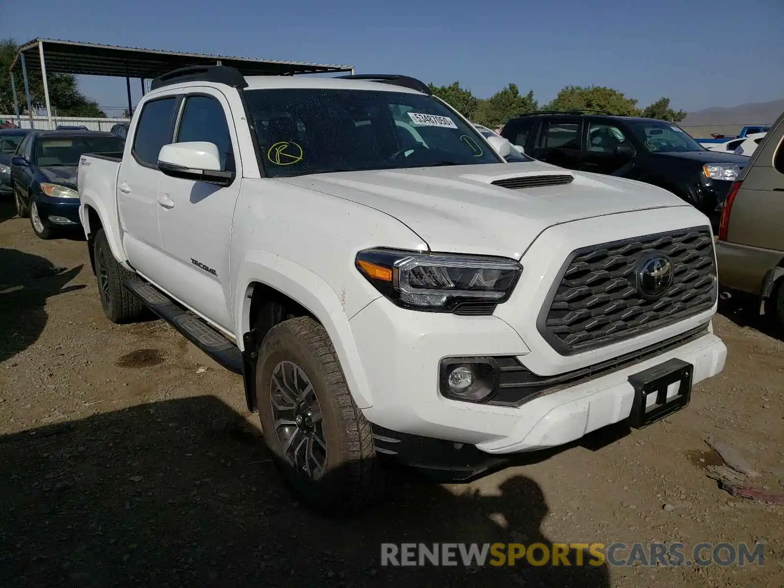 1 Photograph of a damaged car 3TMAZ5CN4LM119122 TOYOTA TACOMA 2020