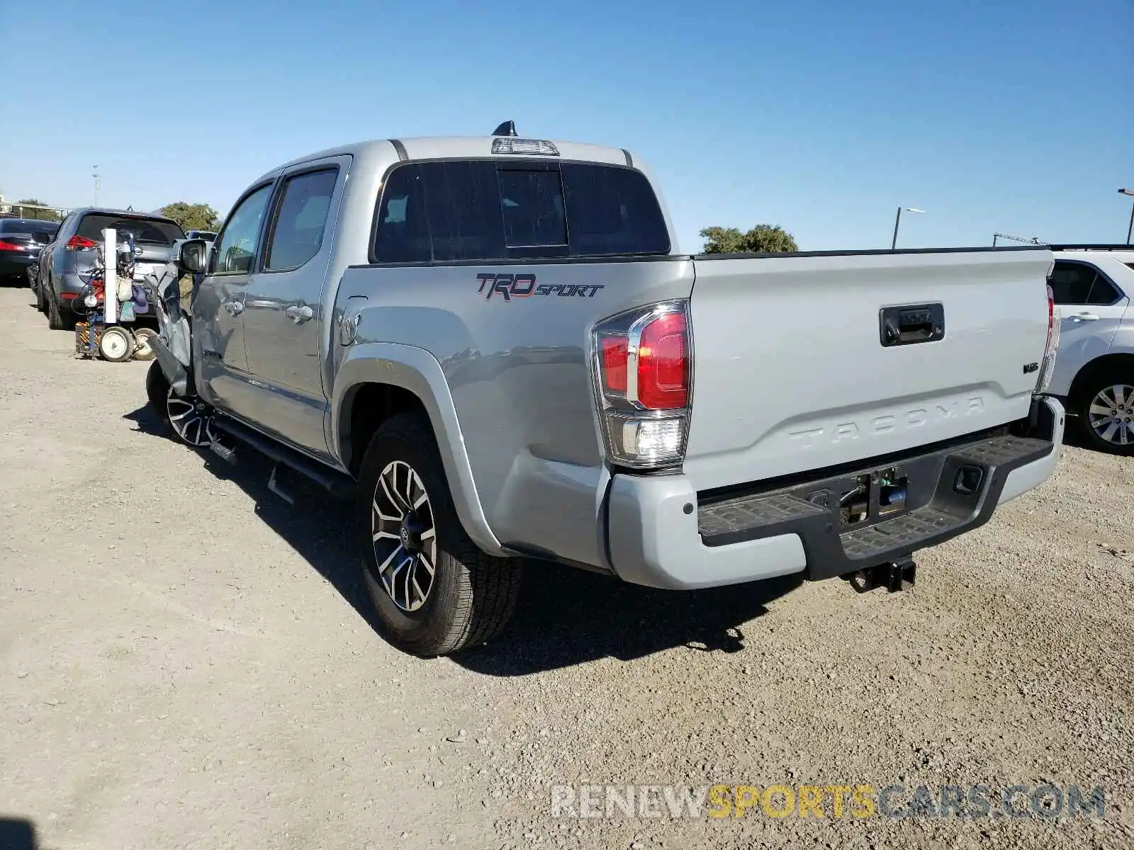 3 Photograph of a damaged car 3TMAZ5CN4LM126572 TOYOTA TACOMA 2020