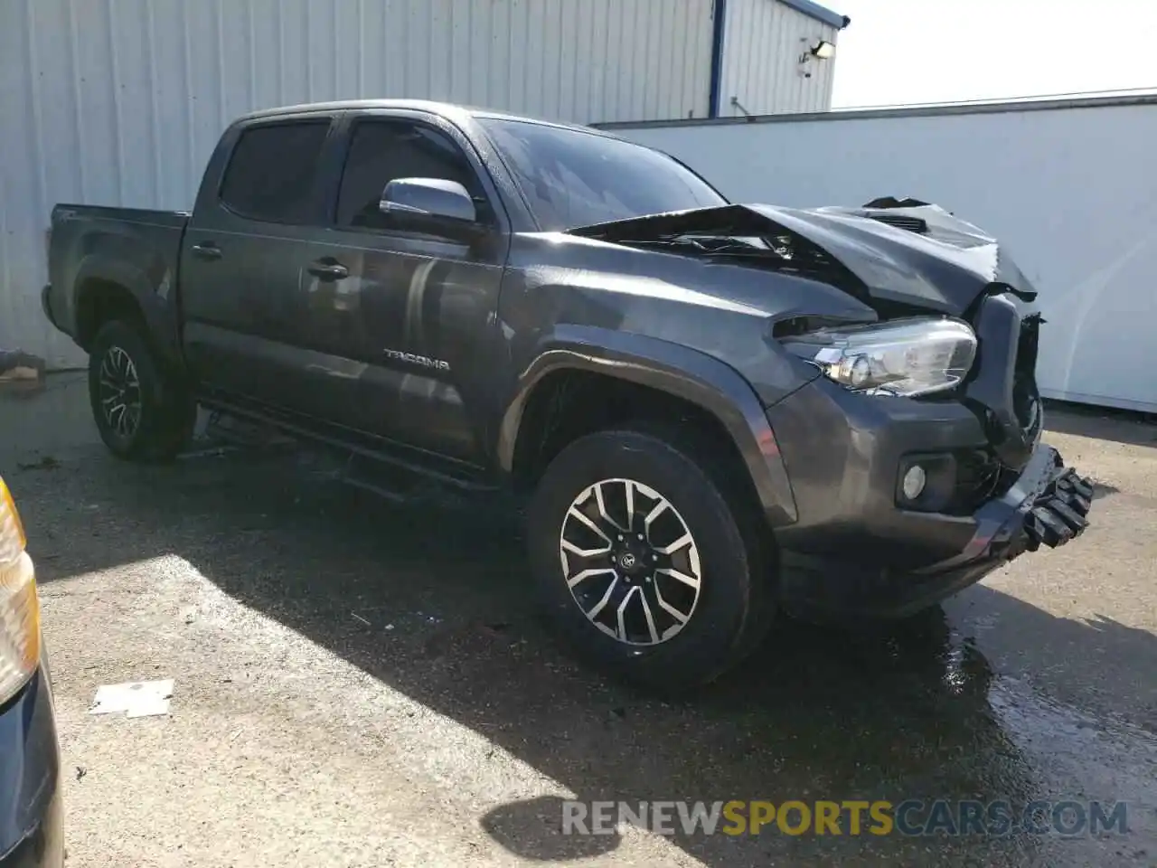 4 Photograph of a damaged car 3TMAZ5CN4LM126815 TOYOTA TACOMA 2020