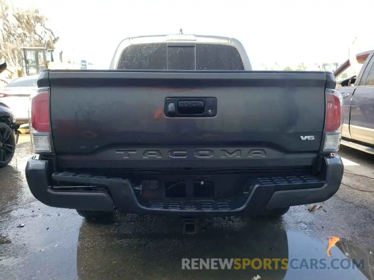 6 Photograph of a damaged car 3TMAZ5CN4LM126815 TOYOTA TACOMA 2020