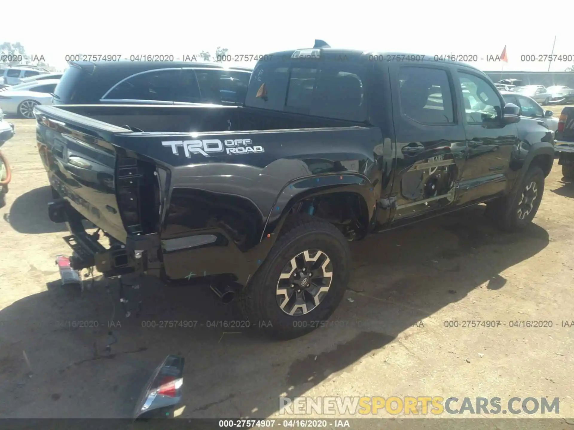 4 Фотография поврежденного автомобиля 3TMAZ5CN4LM129181 TOYOTA TACOMA 2020