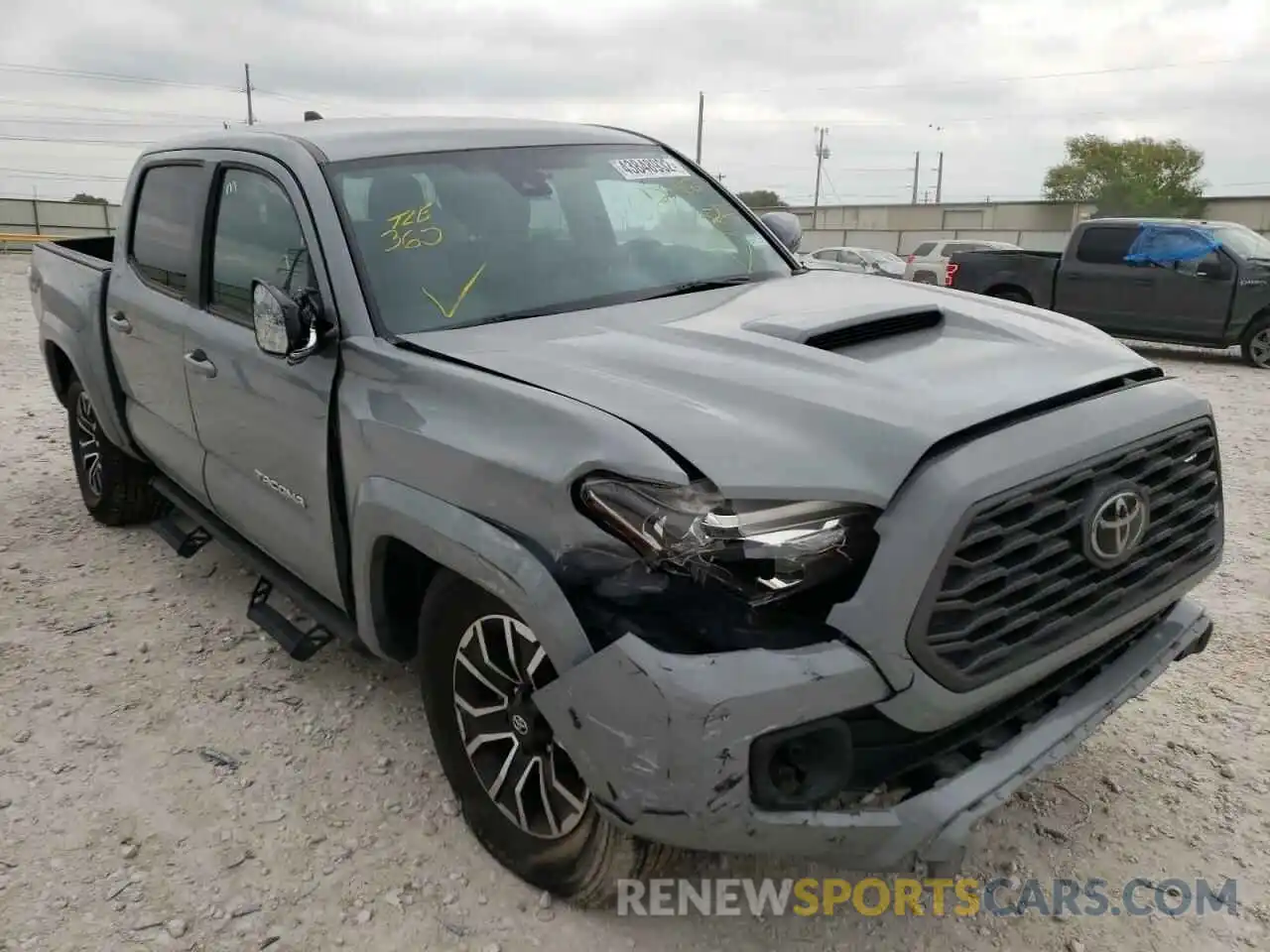 1 Photograph of a damaged car 3TMAZ5CN4LM129827 TOYOTA TACOMA 2020