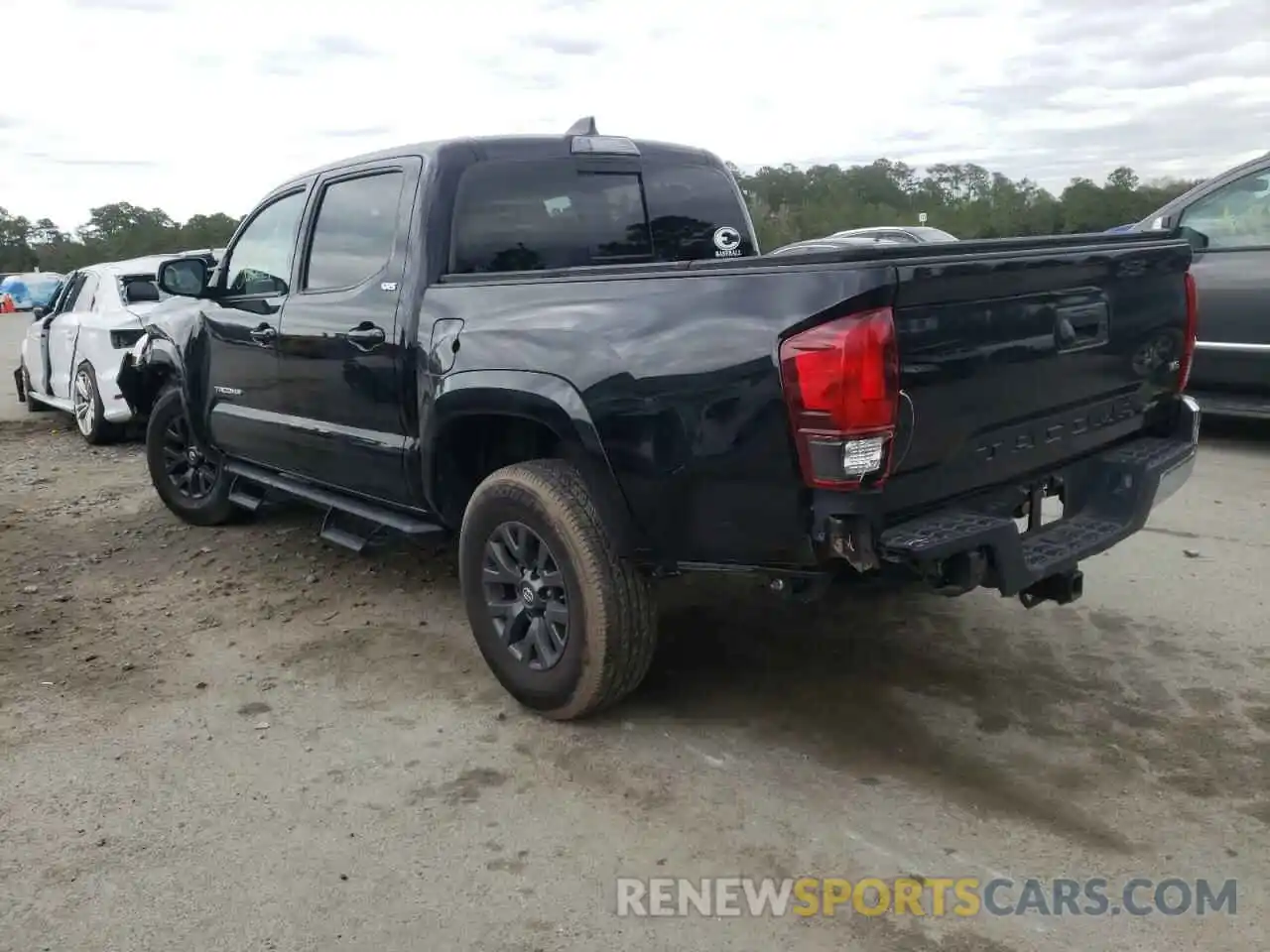 3 Photograph of a damaged car 3TMAZ5CN4LM132887 TOYOTA TACOMA 2020