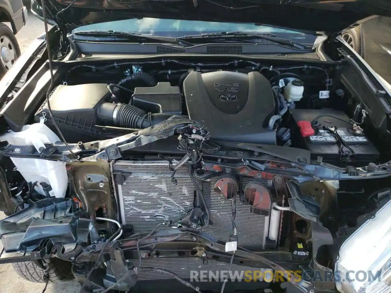 7 Photograph of a damaged car 3TMAZ5CN4LM136115 TOYOTA TACOMA 2020