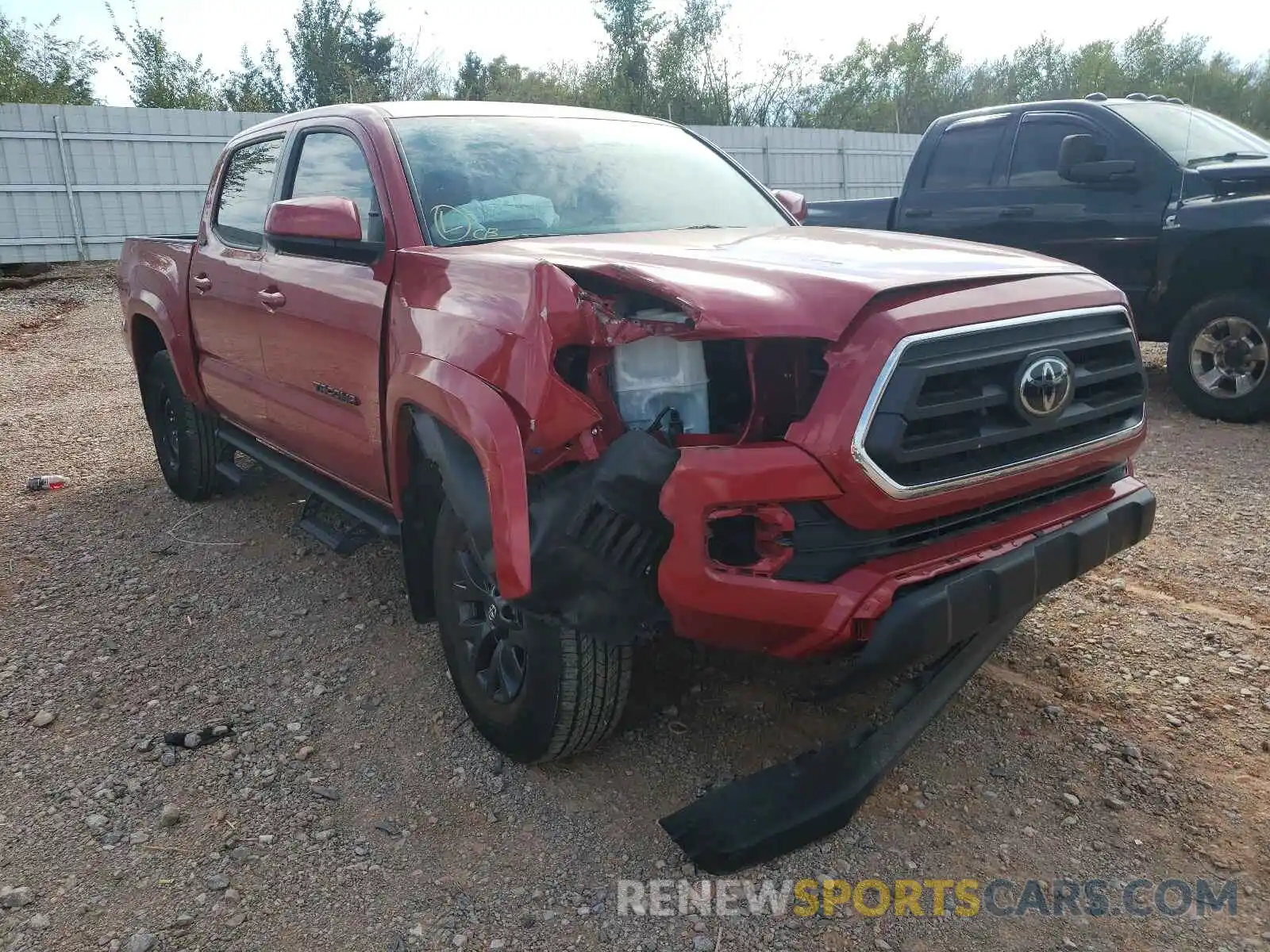 1 Photograph of a damaged car 3TMAZ5CN4LM136261 TOYOTA TACOMA 2020