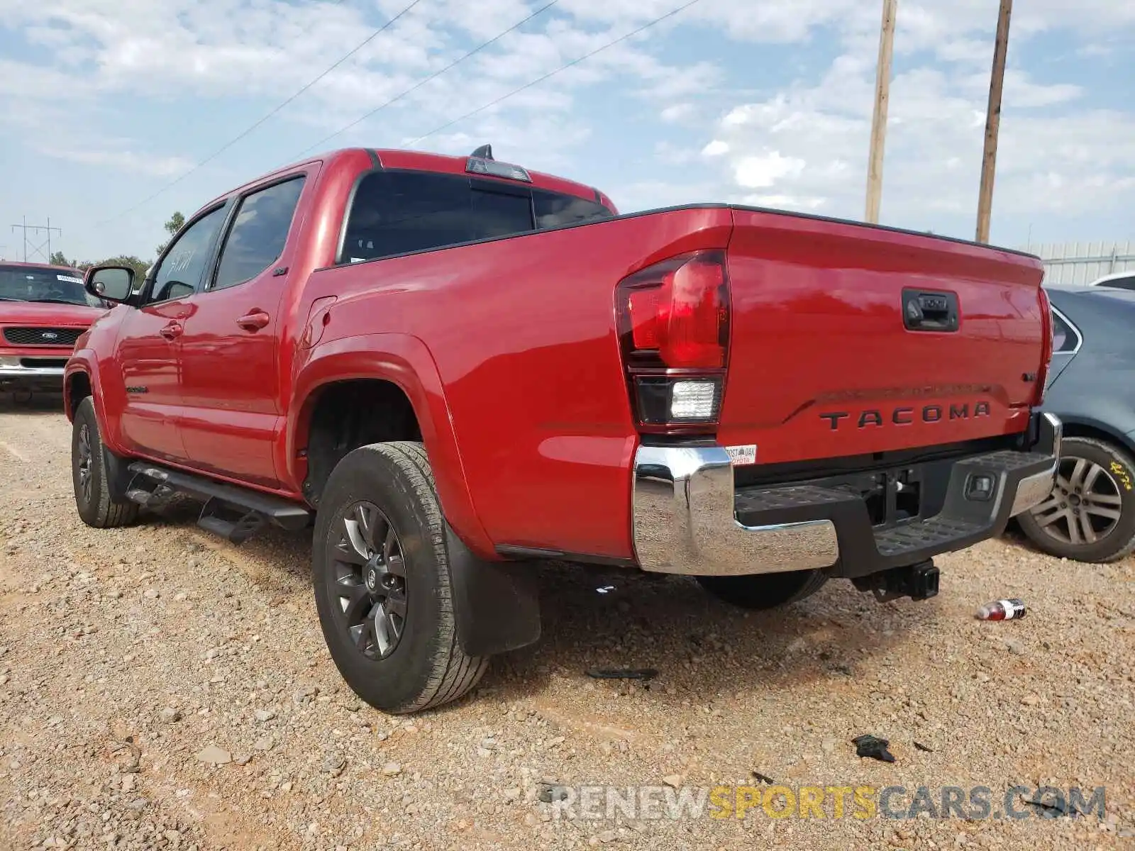 3 Photograph of a damaged car 3TMAZ5CN4LM136261 TOYOTA TACOMA 2020