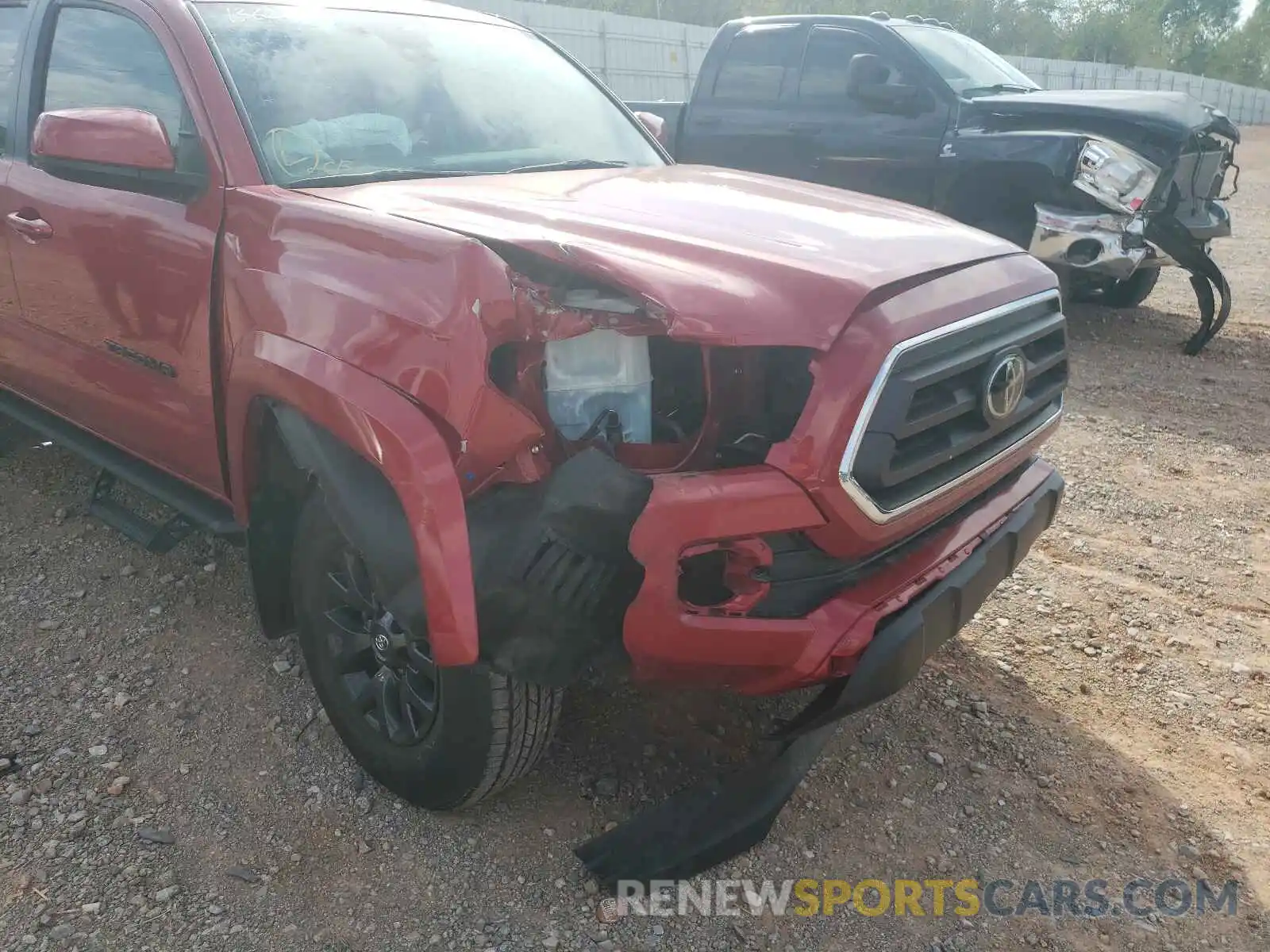 9 Photograph of a damaged car 3TMAZ5CN4LM136261 TOYOTA TACOMA 2020